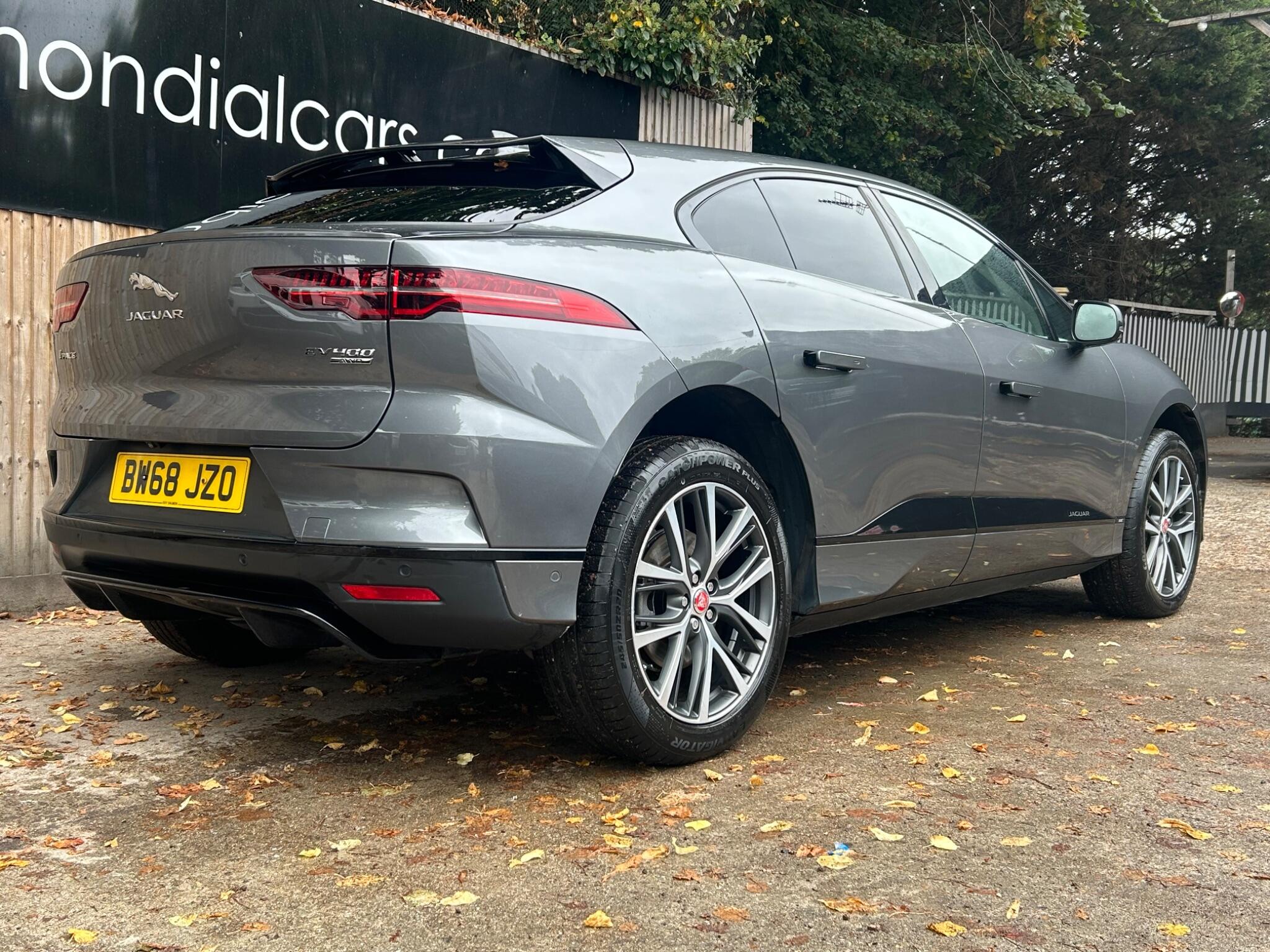 Jaguar I-Pace view 18