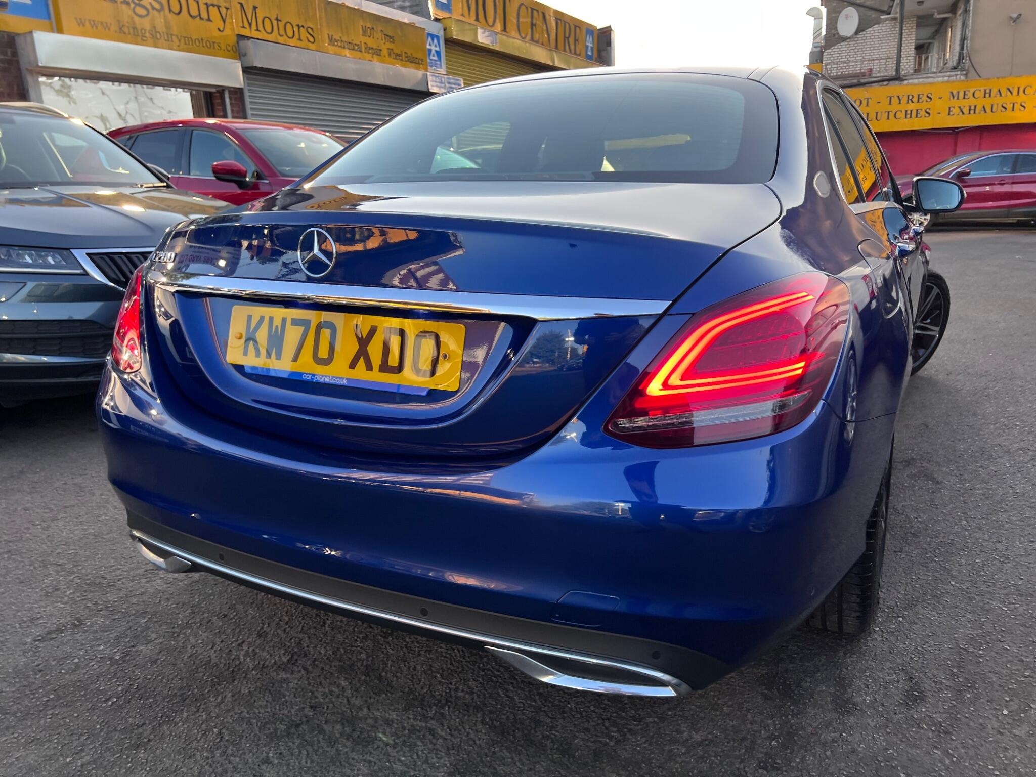 Mercedes-Benz C Class view 11