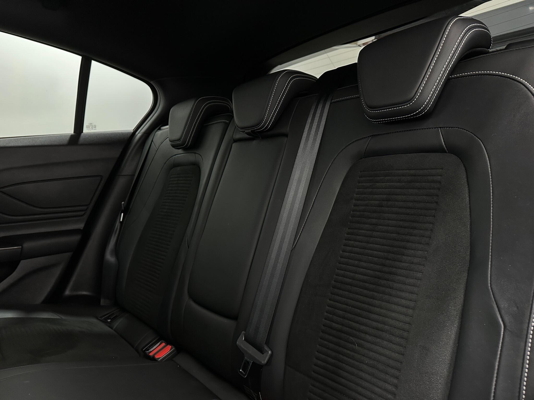 Ford Focus view 38