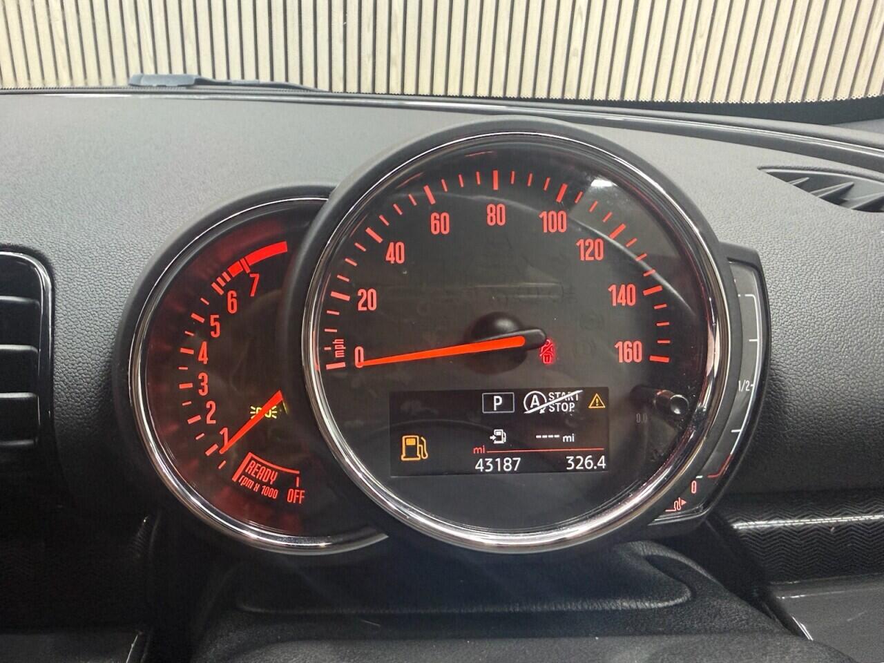 Mini Clubman view 13