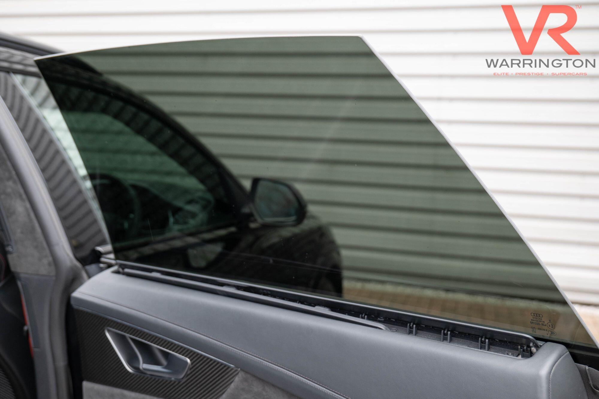 Audi RSQ8 view 50
