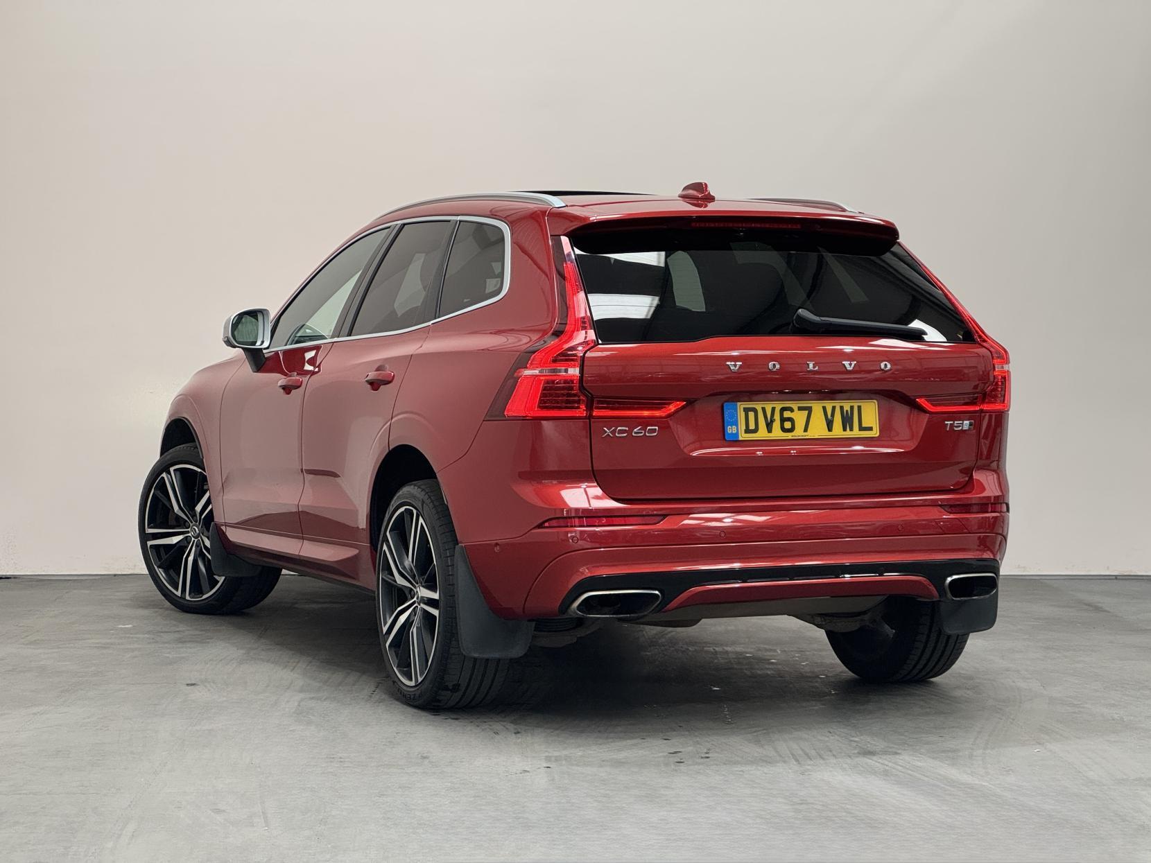 Volvo XC60 view 10