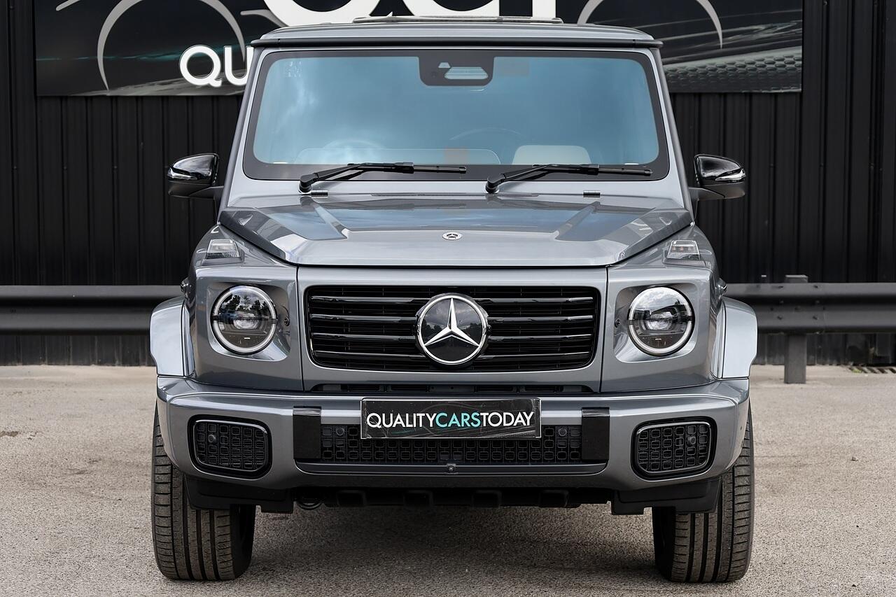 Mercedes-Benz G Class view 4