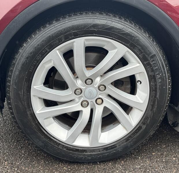 Land Rover Discovery view 22