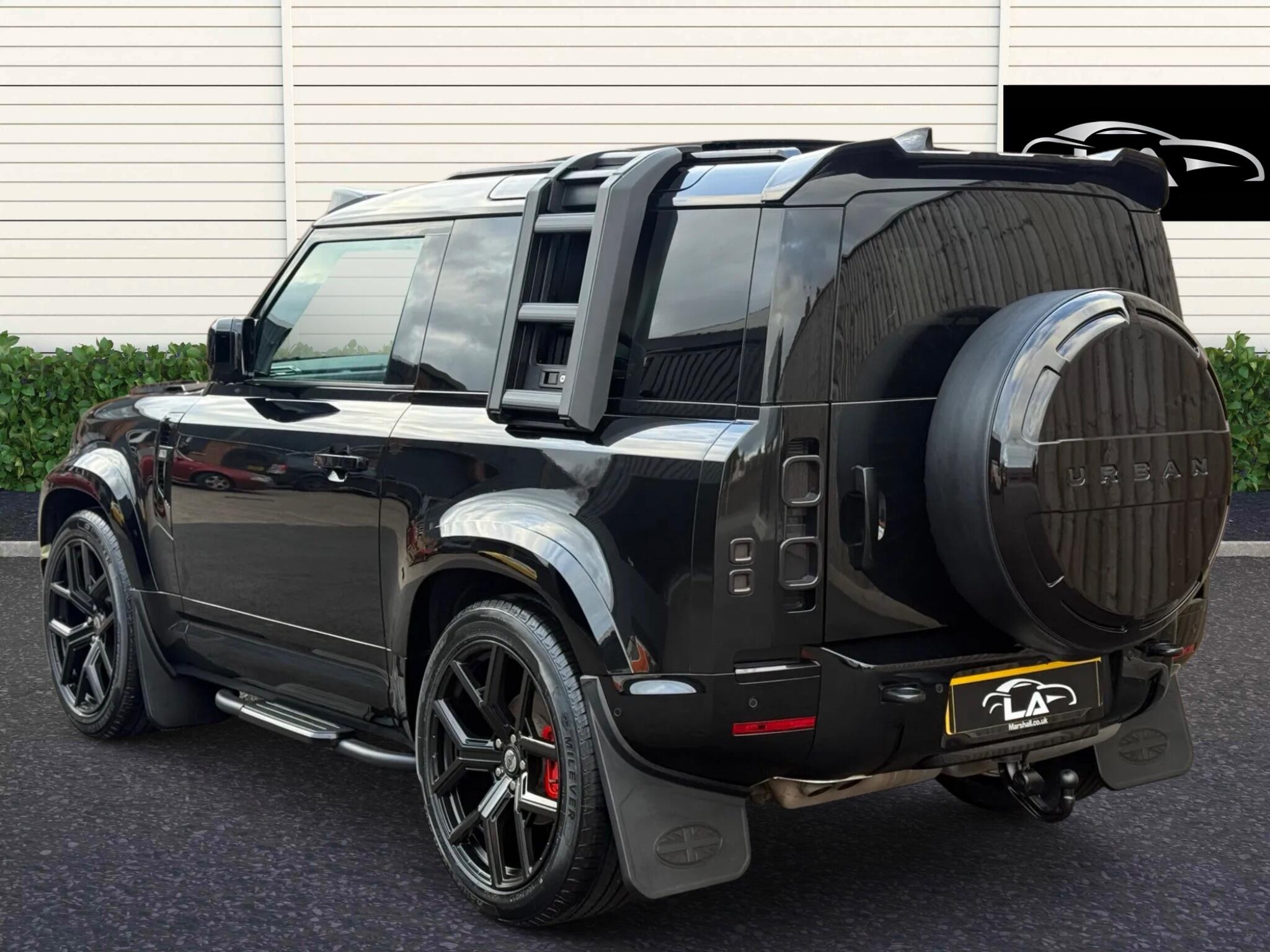 Land Rover Defender view 5