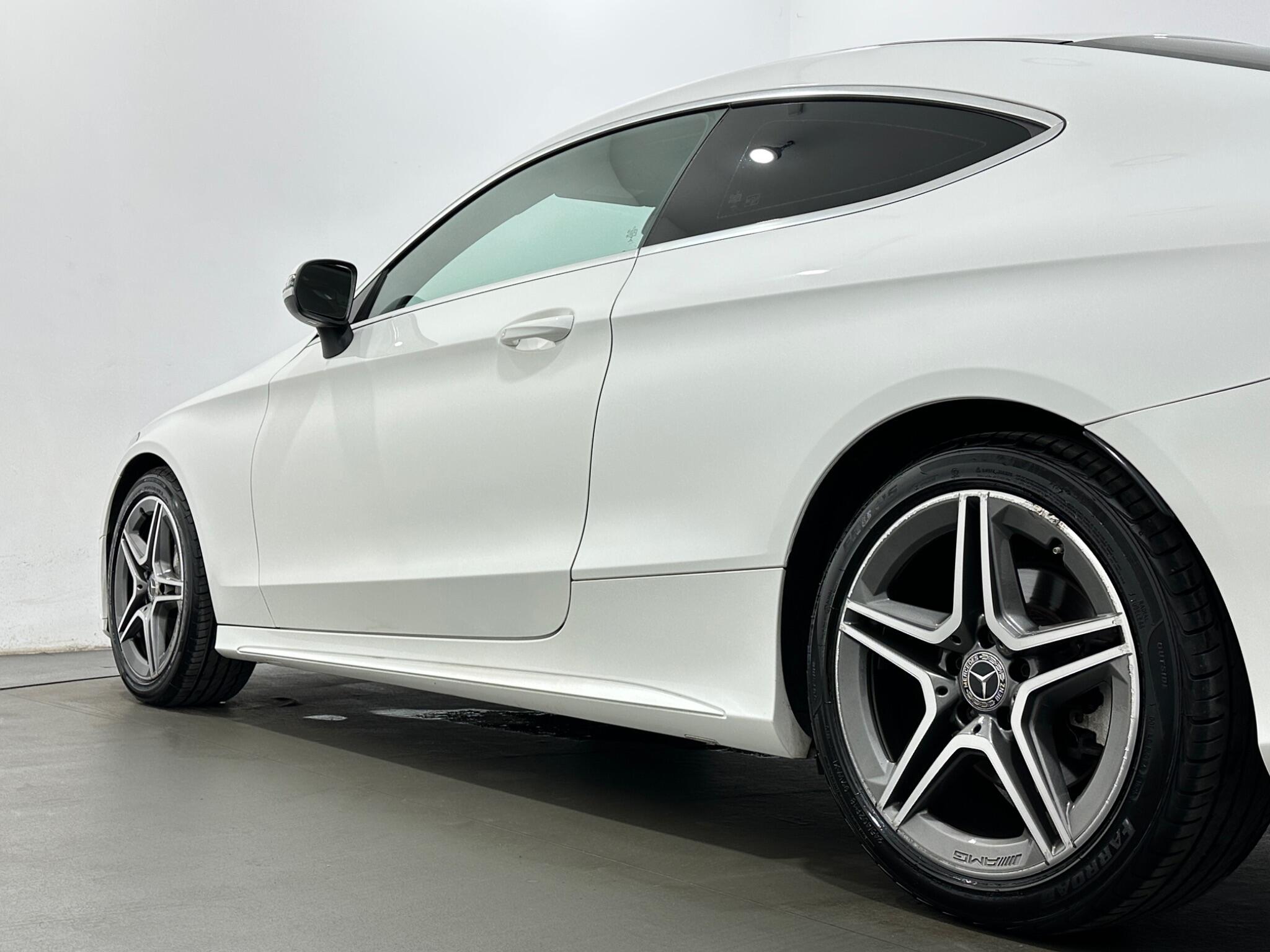 Mercedes-Benz C-Class view 47