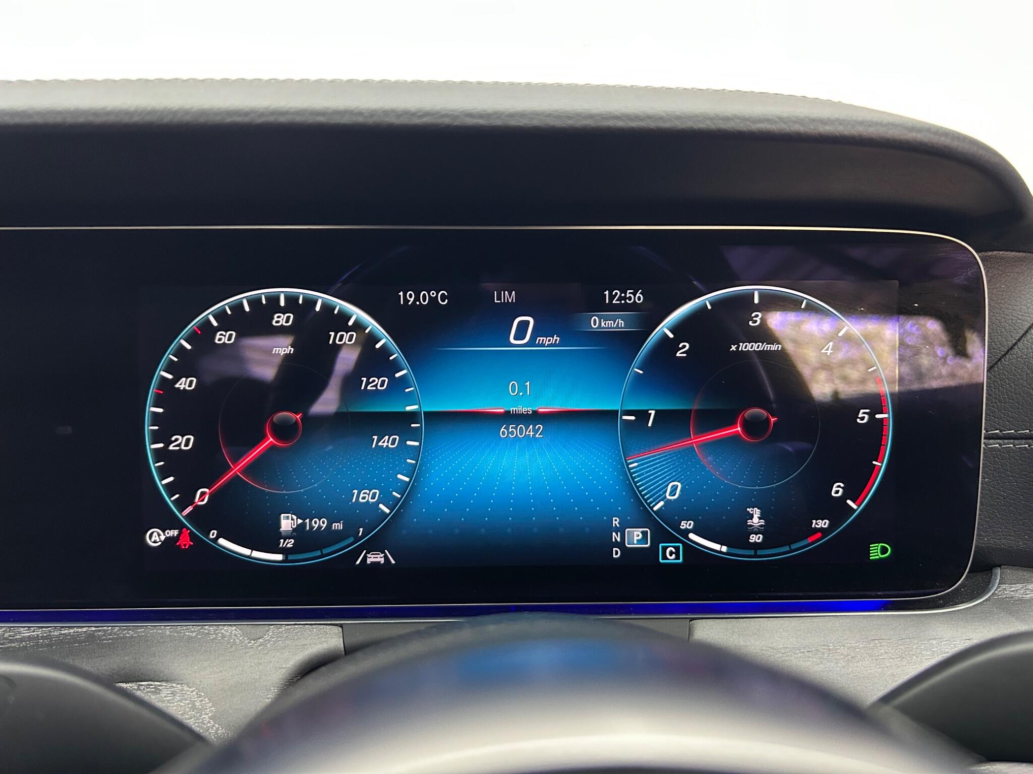 Mercedes-Benz CLS view 44