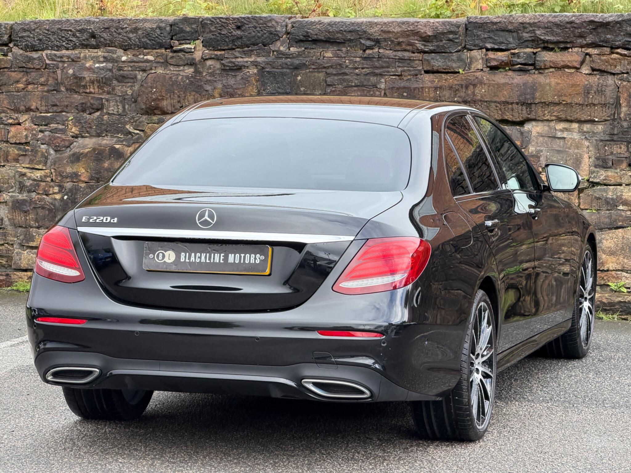 Mercedes-Benz E-Class view 7