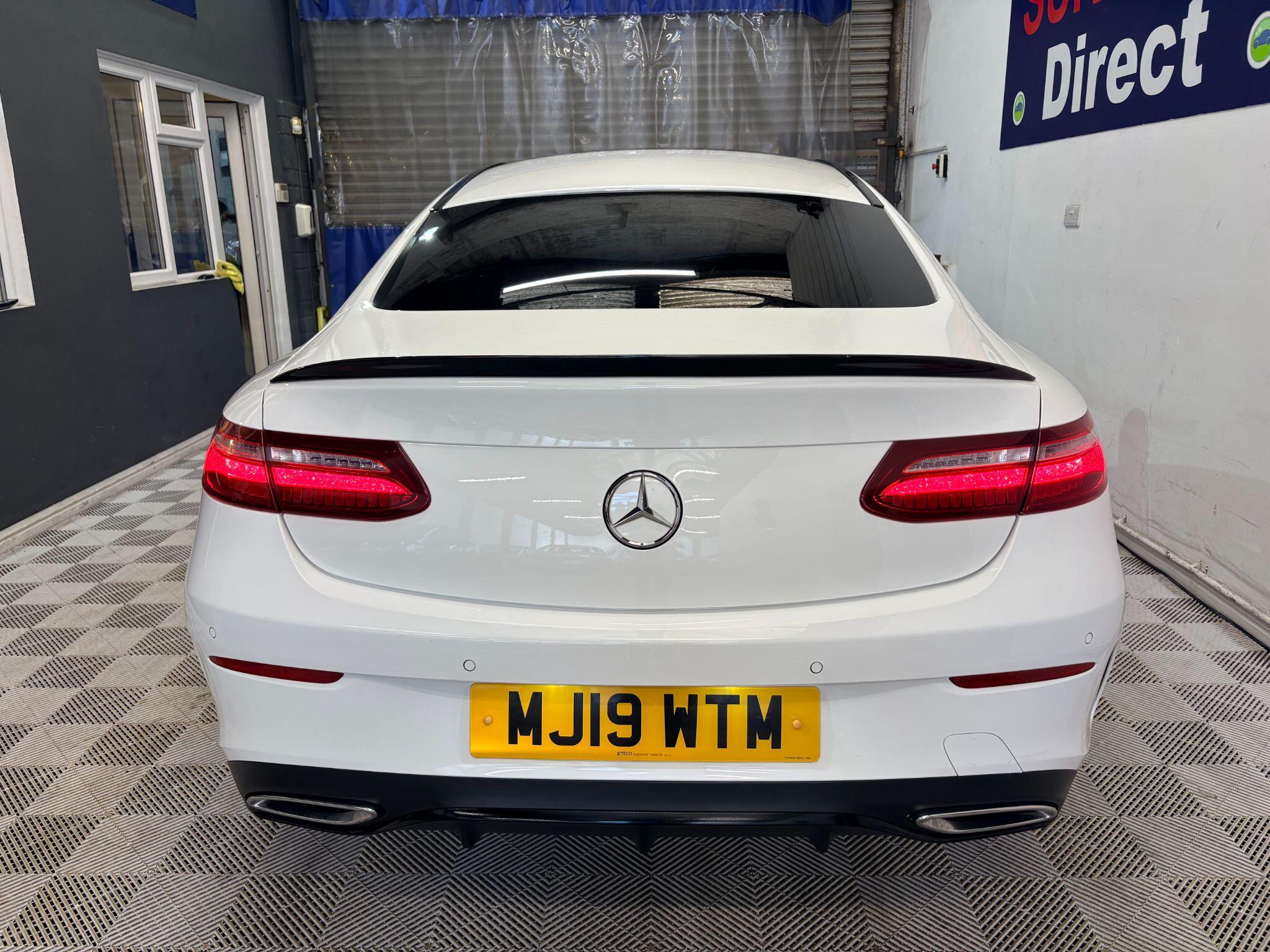 Mercedes-Benz E-Class view 17