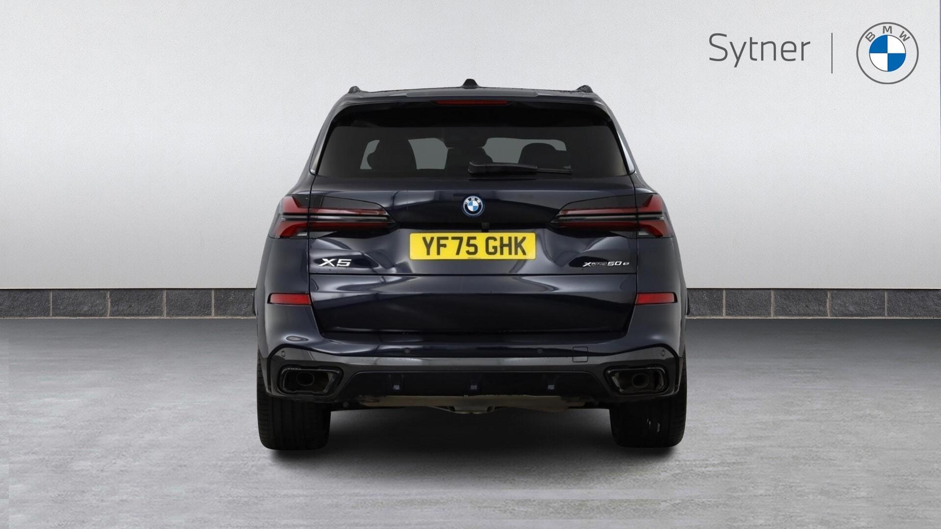 BMW X5 view 15