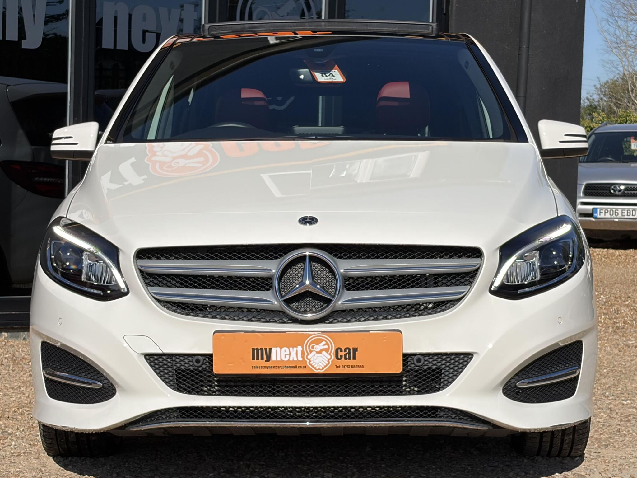 Mercedes-Benz B-Class view 3
