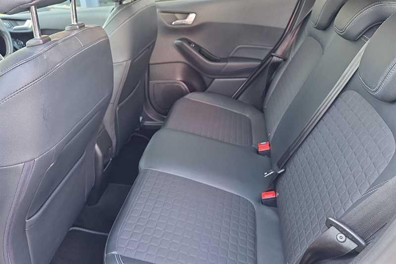 Ford Fiesta view 25