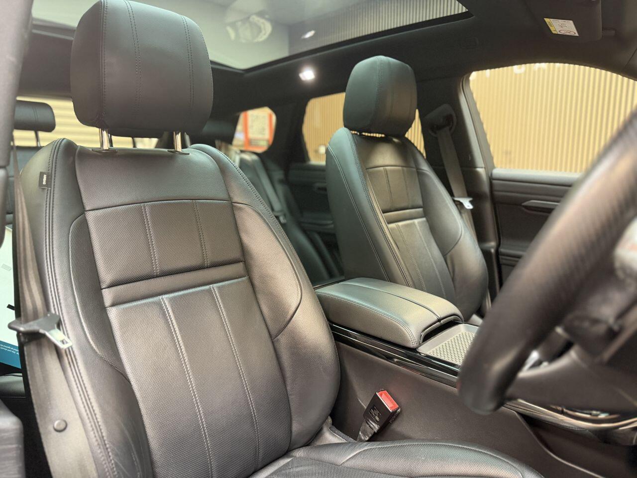 Land Rover Range Rover Evoque view 26