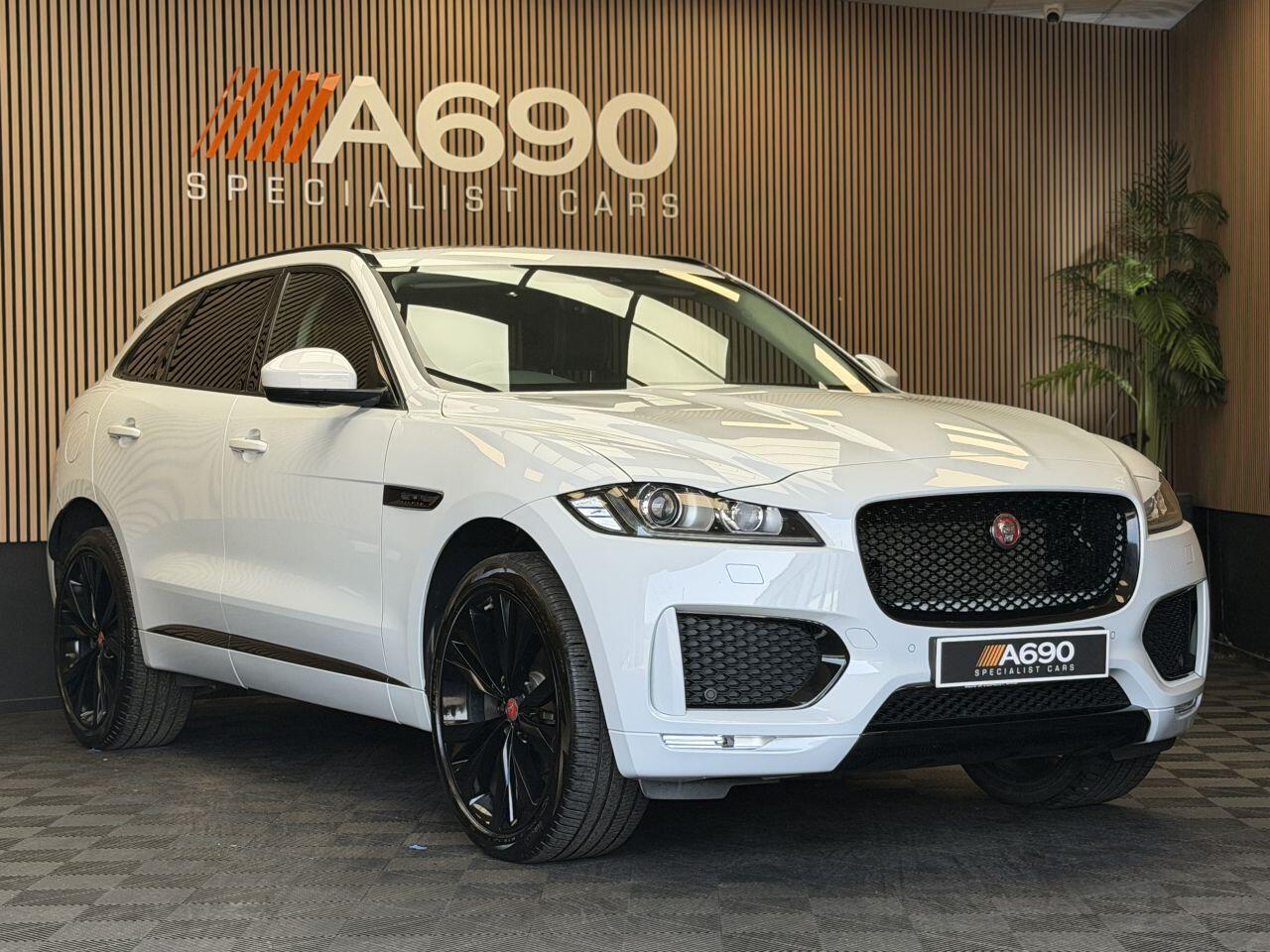 Jaguar F-Pace main image