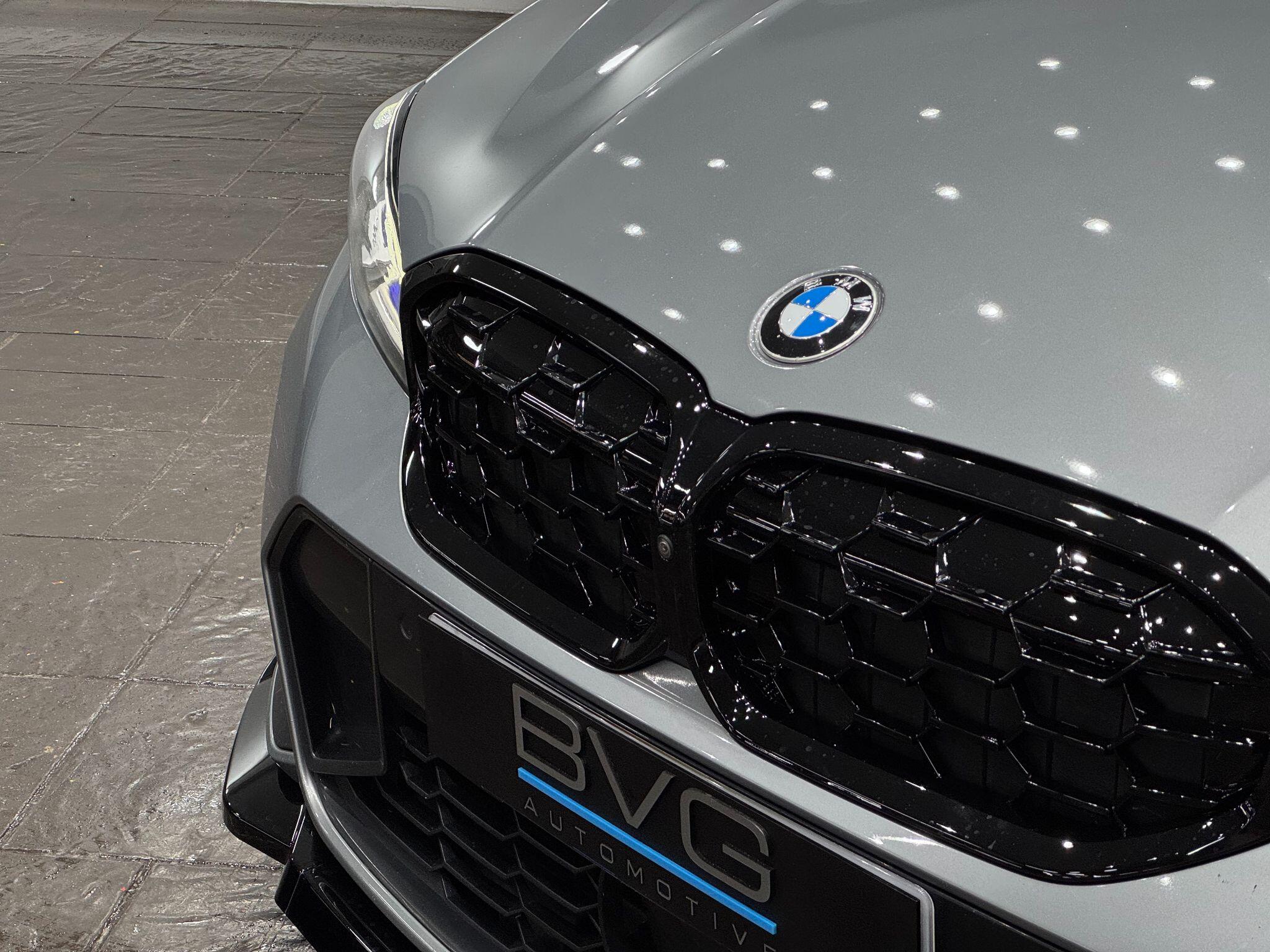 BMW 3 Series view 8