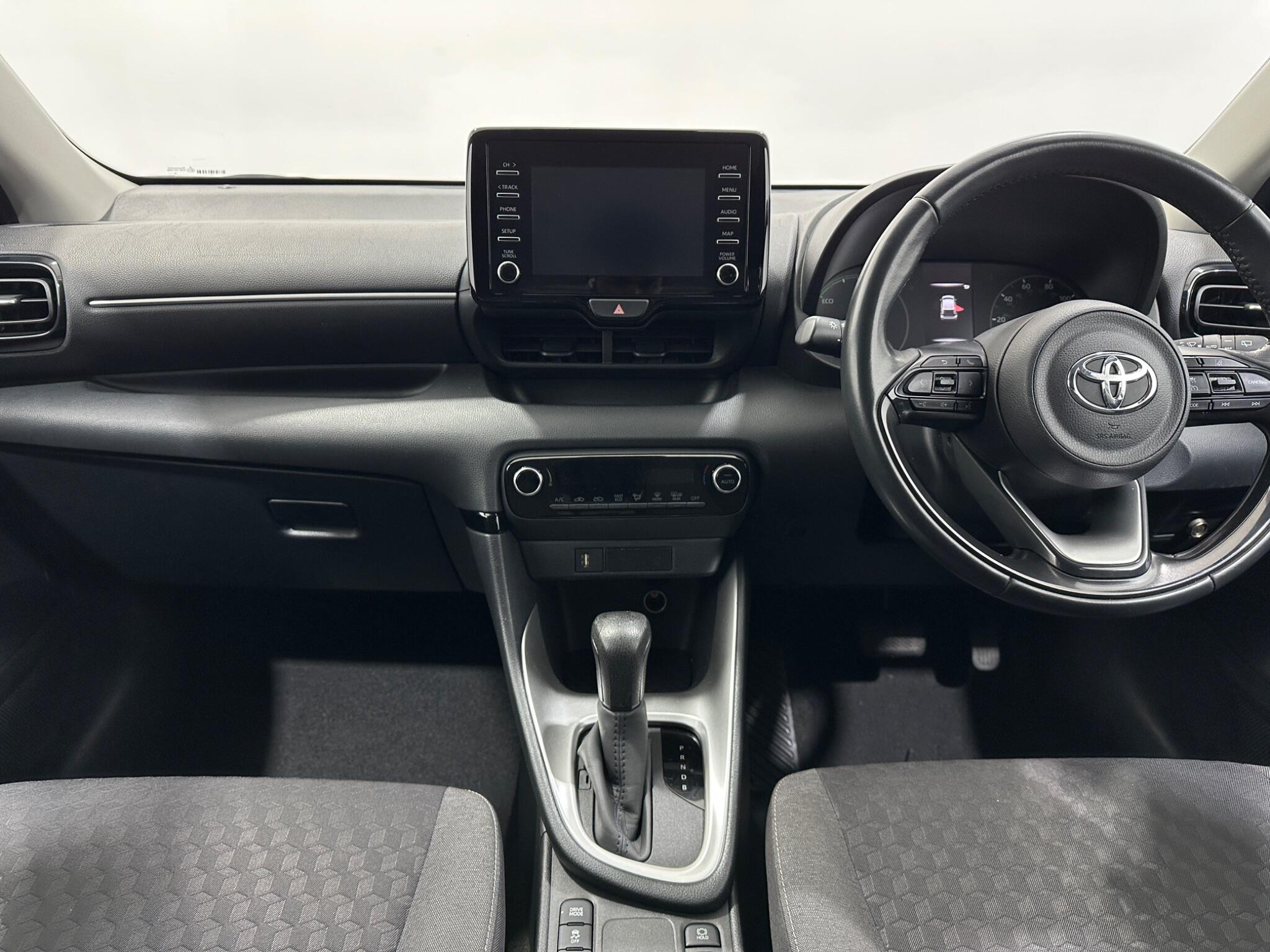 Toyota Yaris view 19