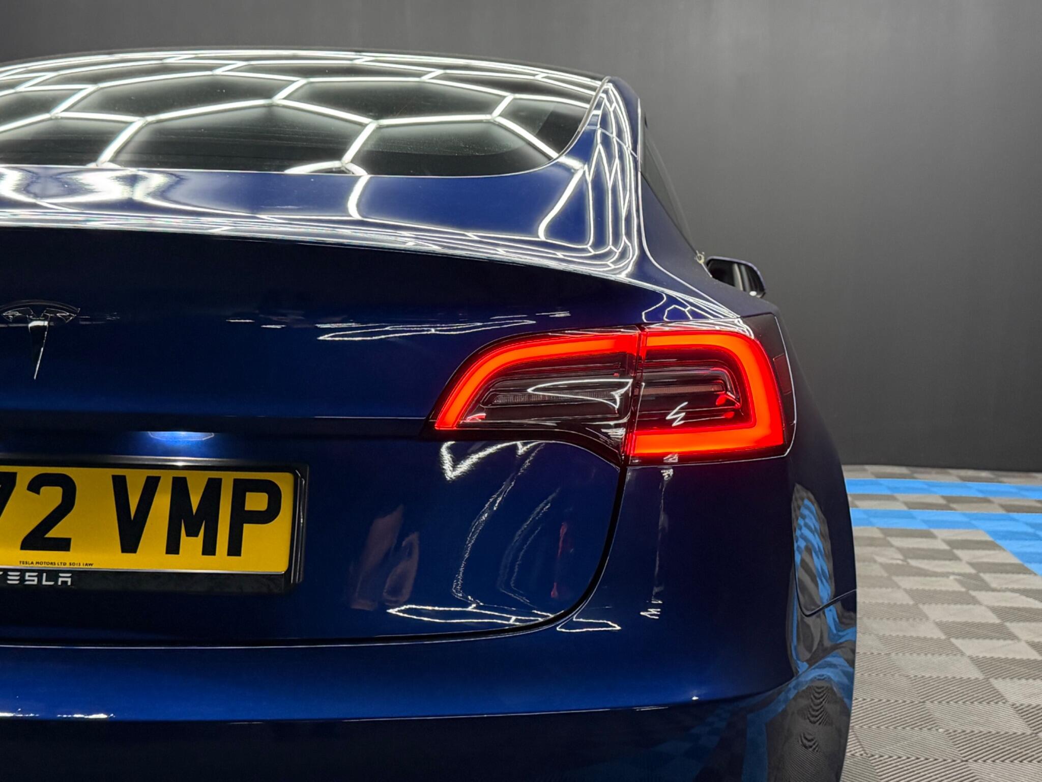 Tesla Model 3 view 38