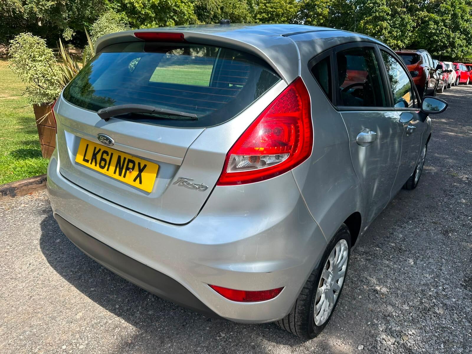 Ford Fiesta view 12