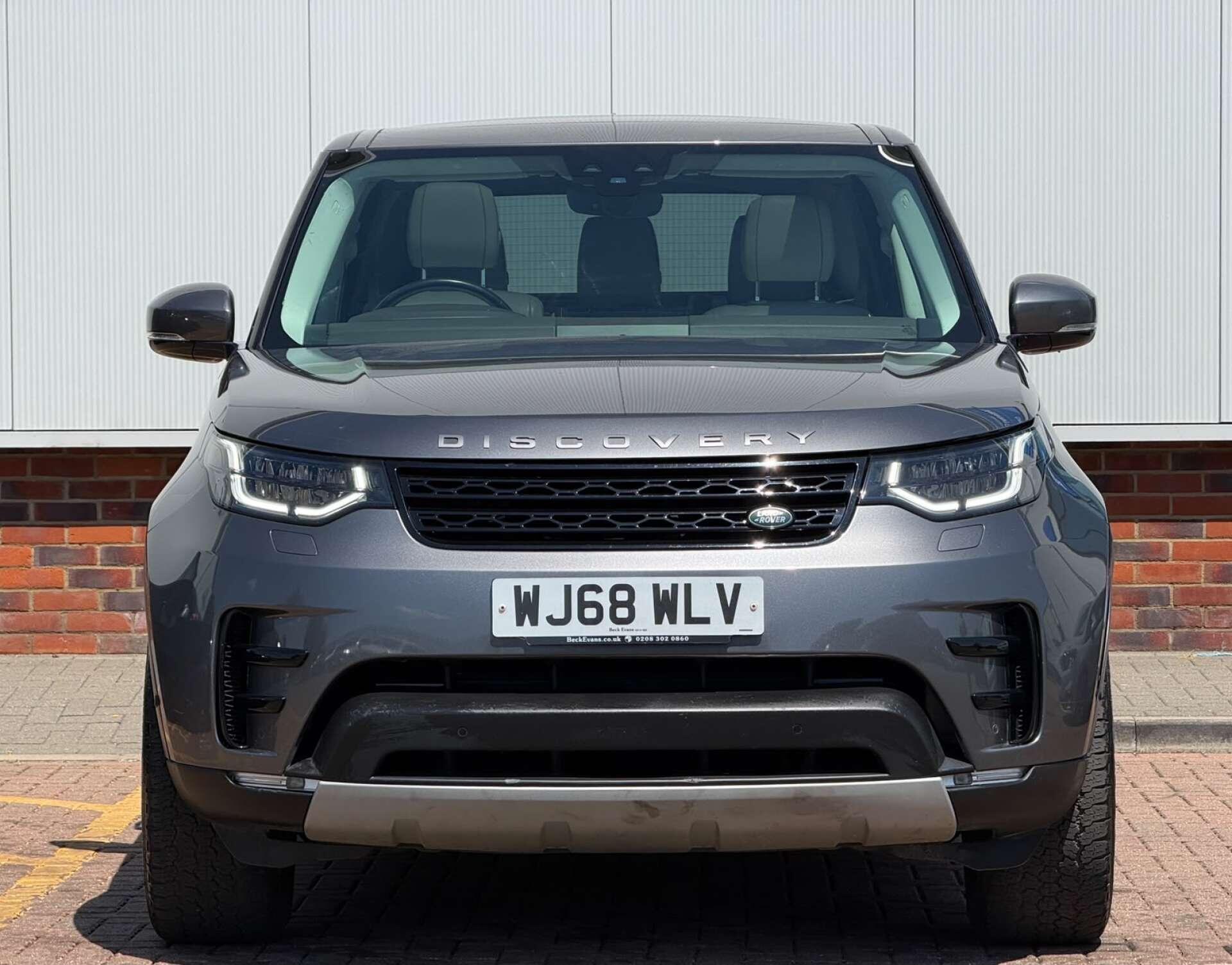 Land Rover Discovery 3 view 2