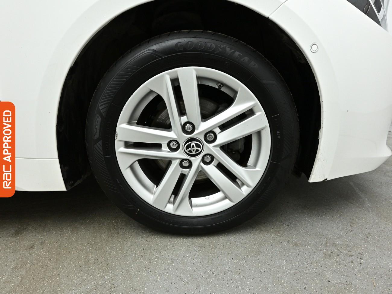 Toyota Corolla view 26