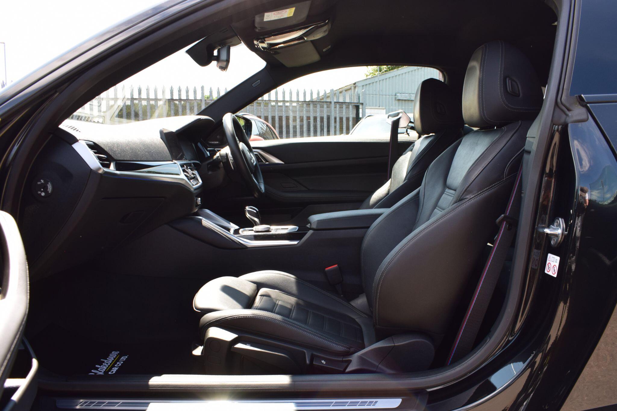 BMW 4 Series view 9