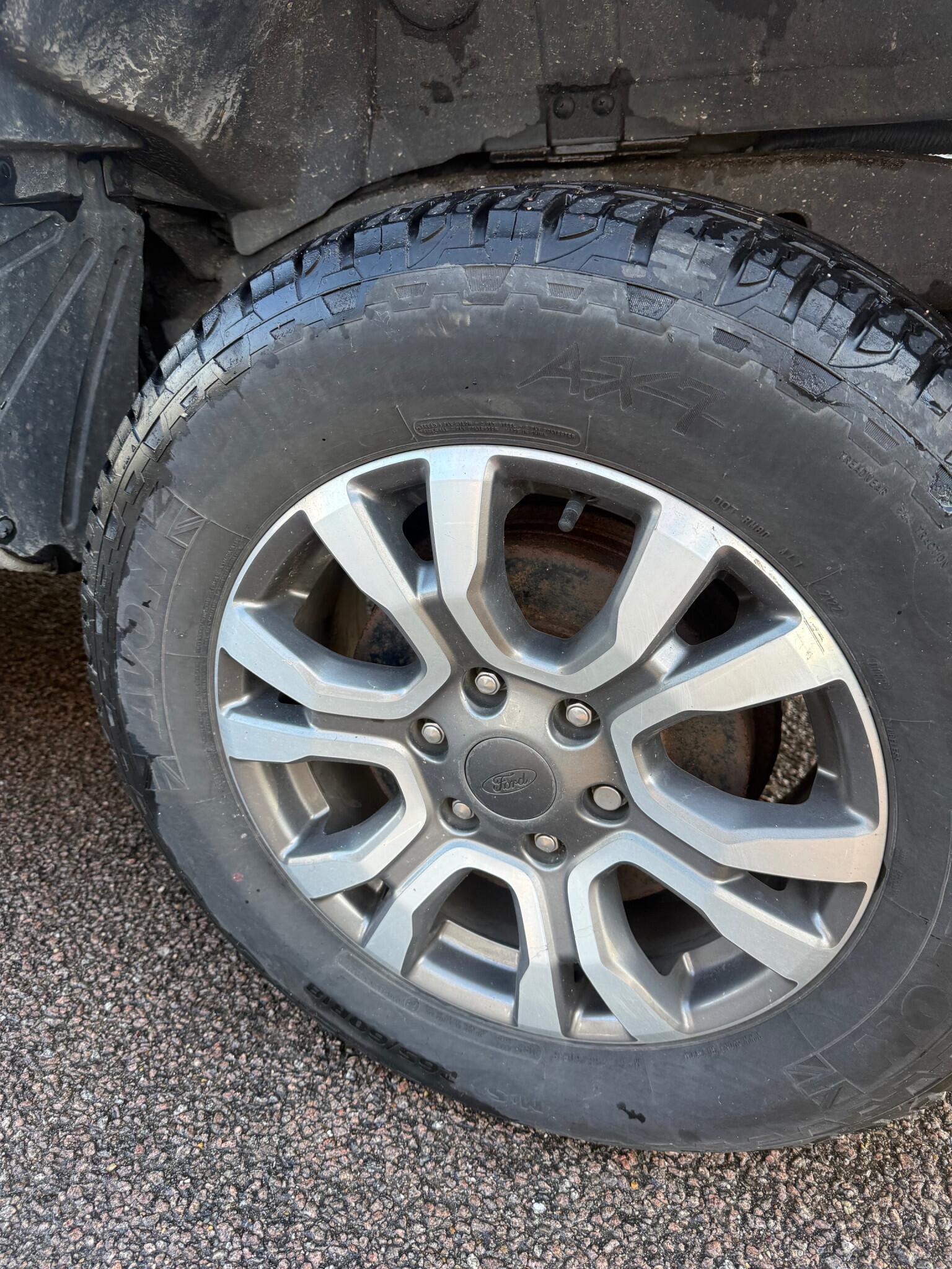 Ford Ranger view 9