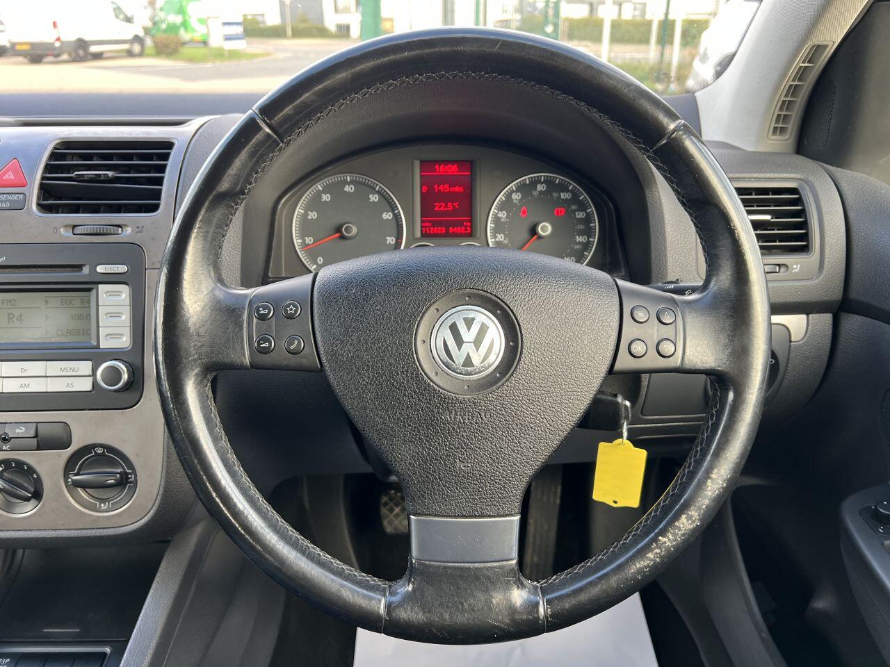 Volkswagen Golf view 34