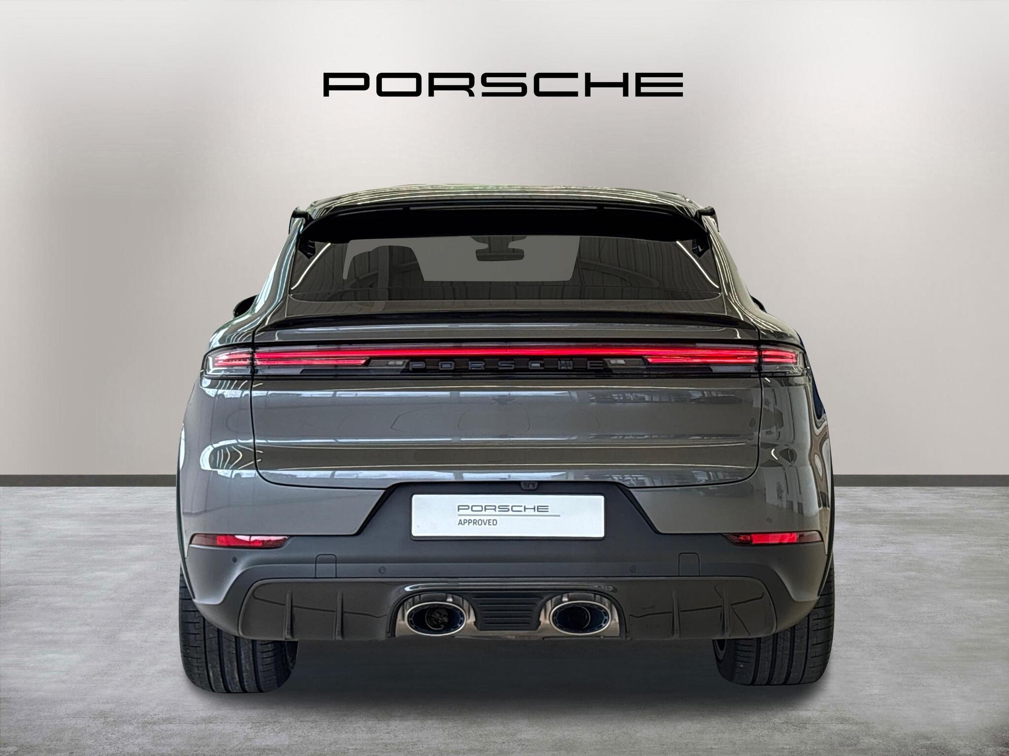 Porsche Cayenne view 6