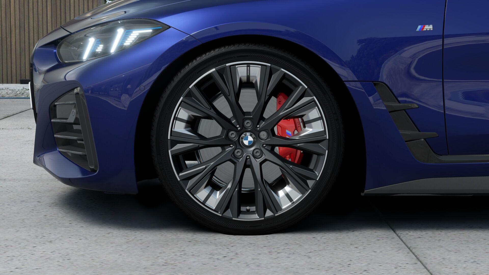 BMW 4 Series view 9