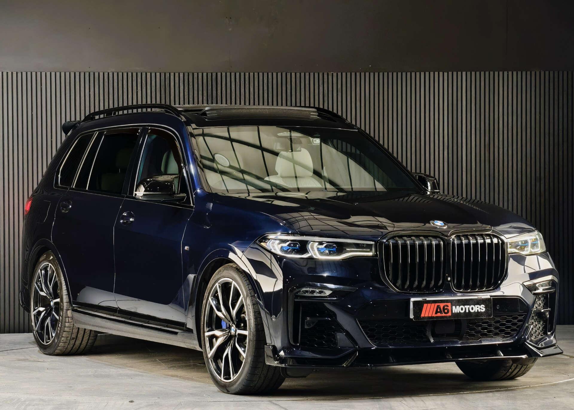 BMW X7 view 11