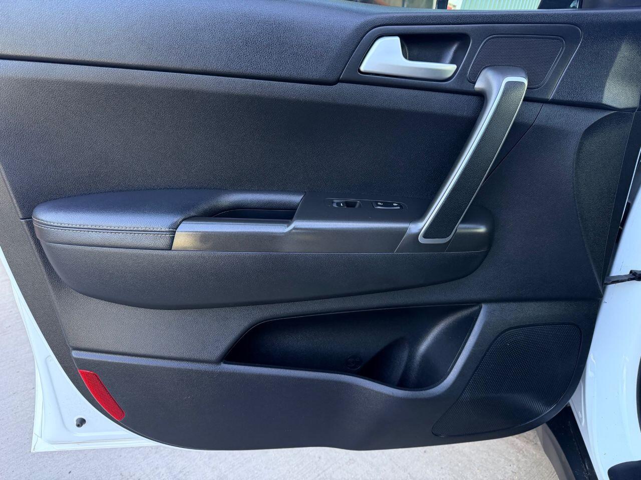 Kia Sportage view 18