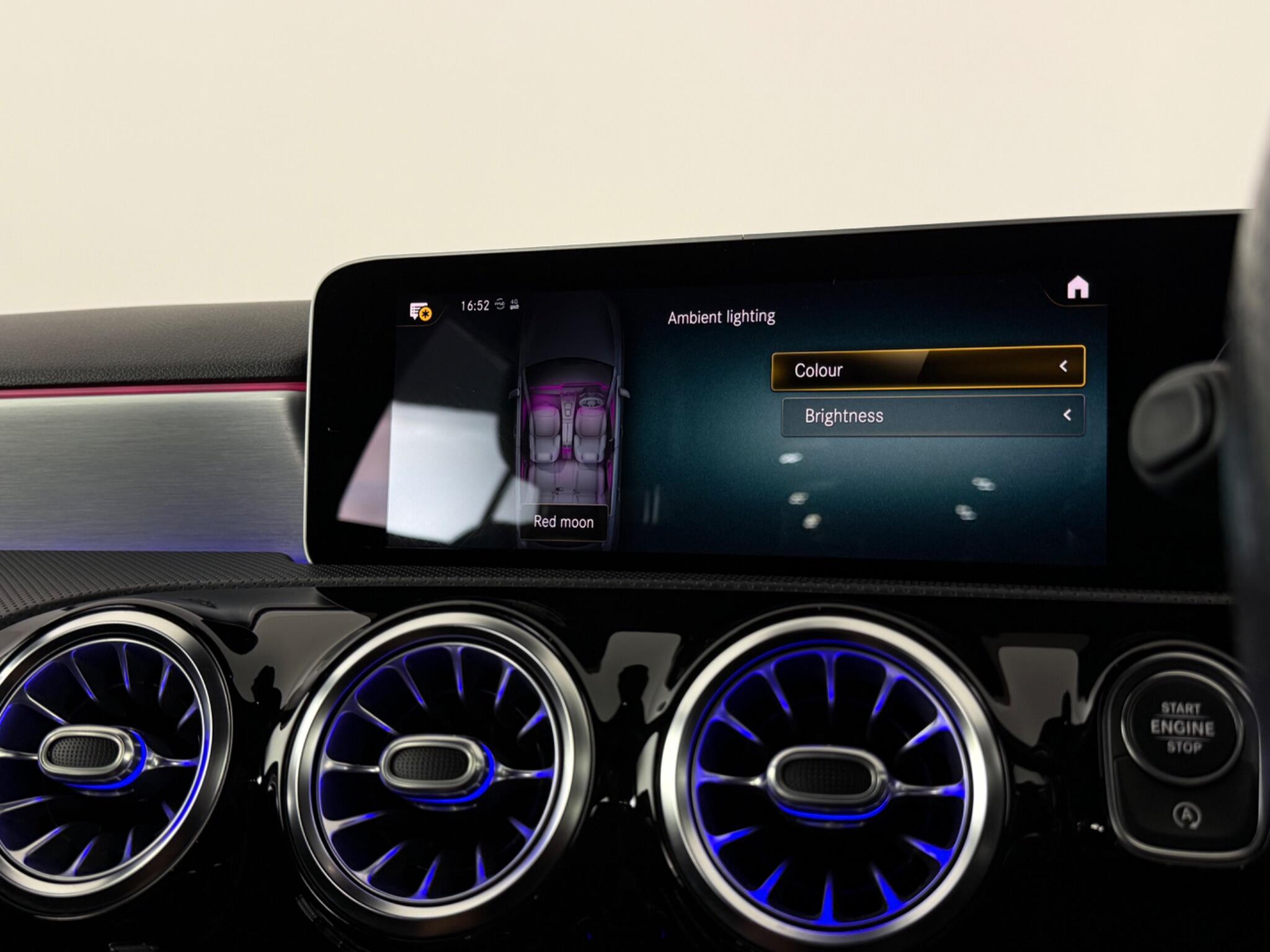 Mercedes-Benz A-Class view 27