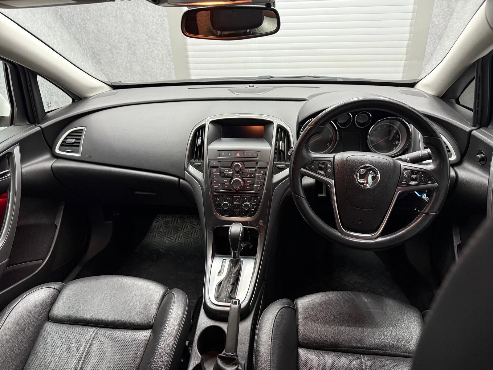 Vauxhall Astra view 7