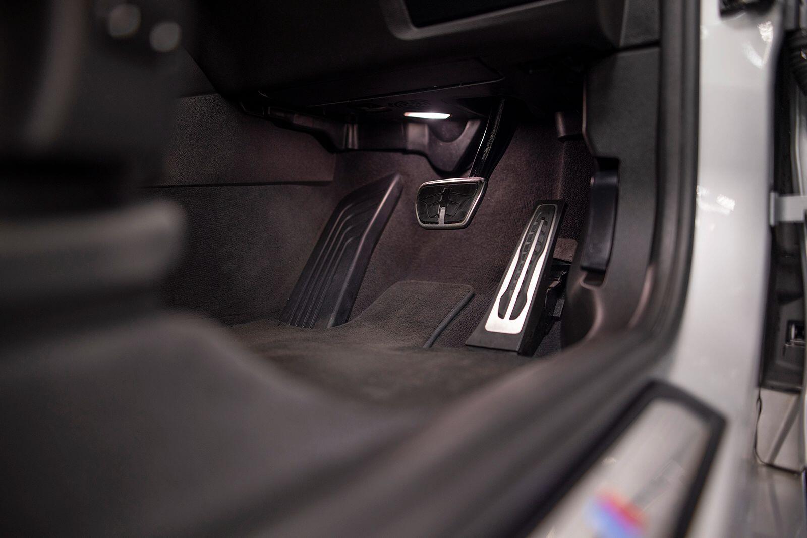 BMW X3 view 16