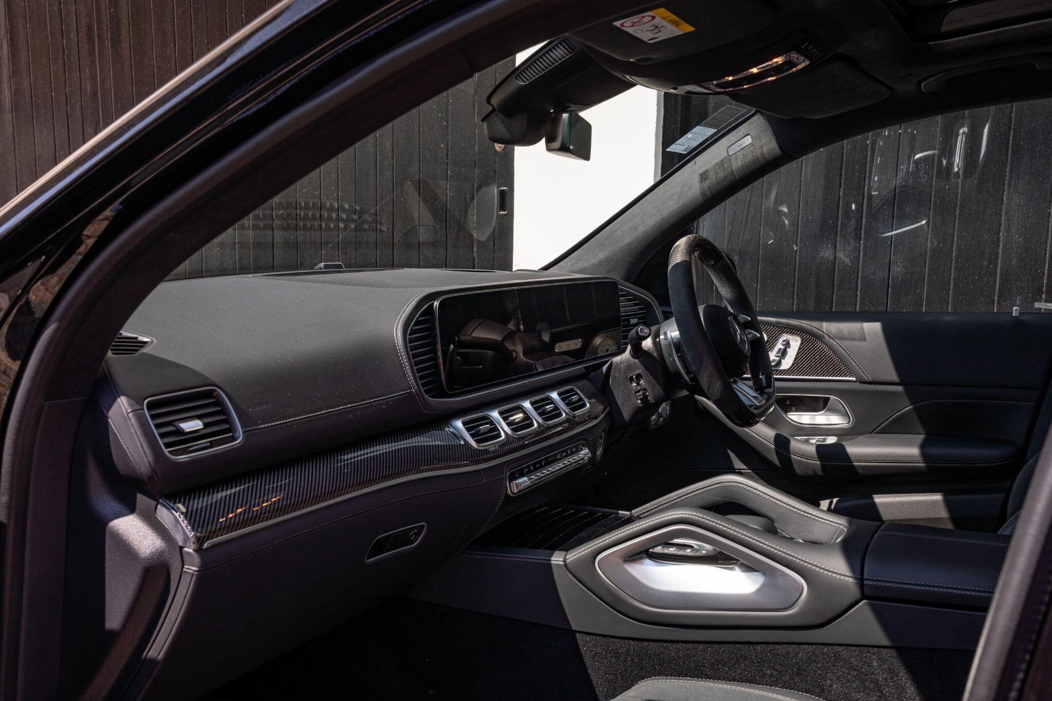 Mercedes-Benz GLS view 14