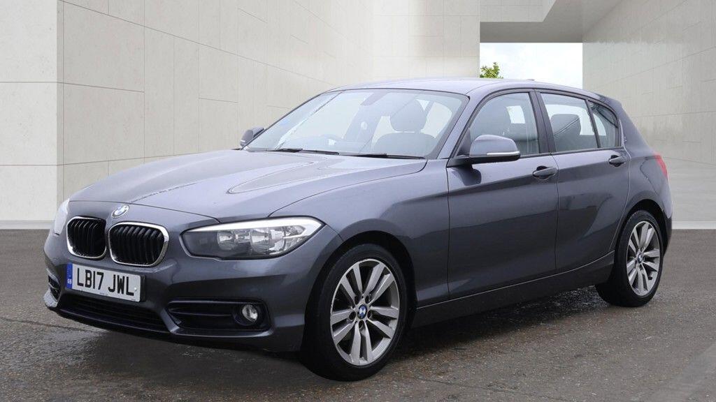 BMW 1 Series view 2