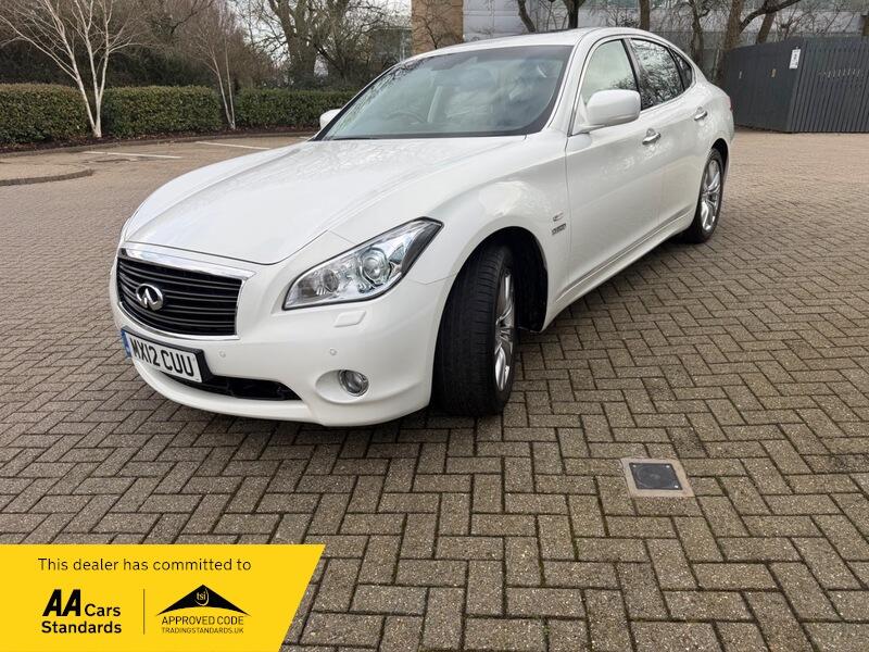2012 Infiniti M 3.5 35h V6 GT Premium Auto Euro 5 (s/s) 4dr • 7,481 miles image 3