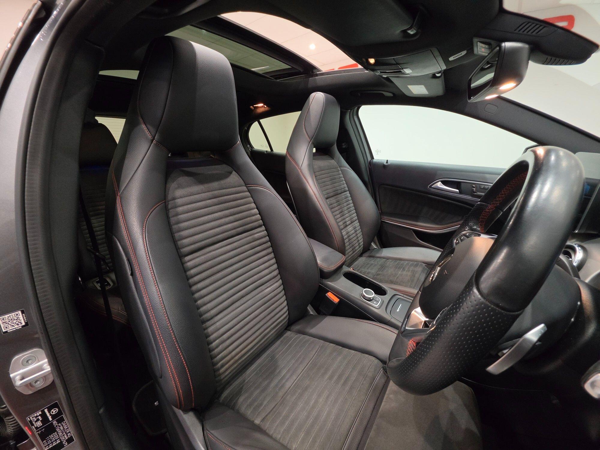 Mercedes-Benz GLA view 66