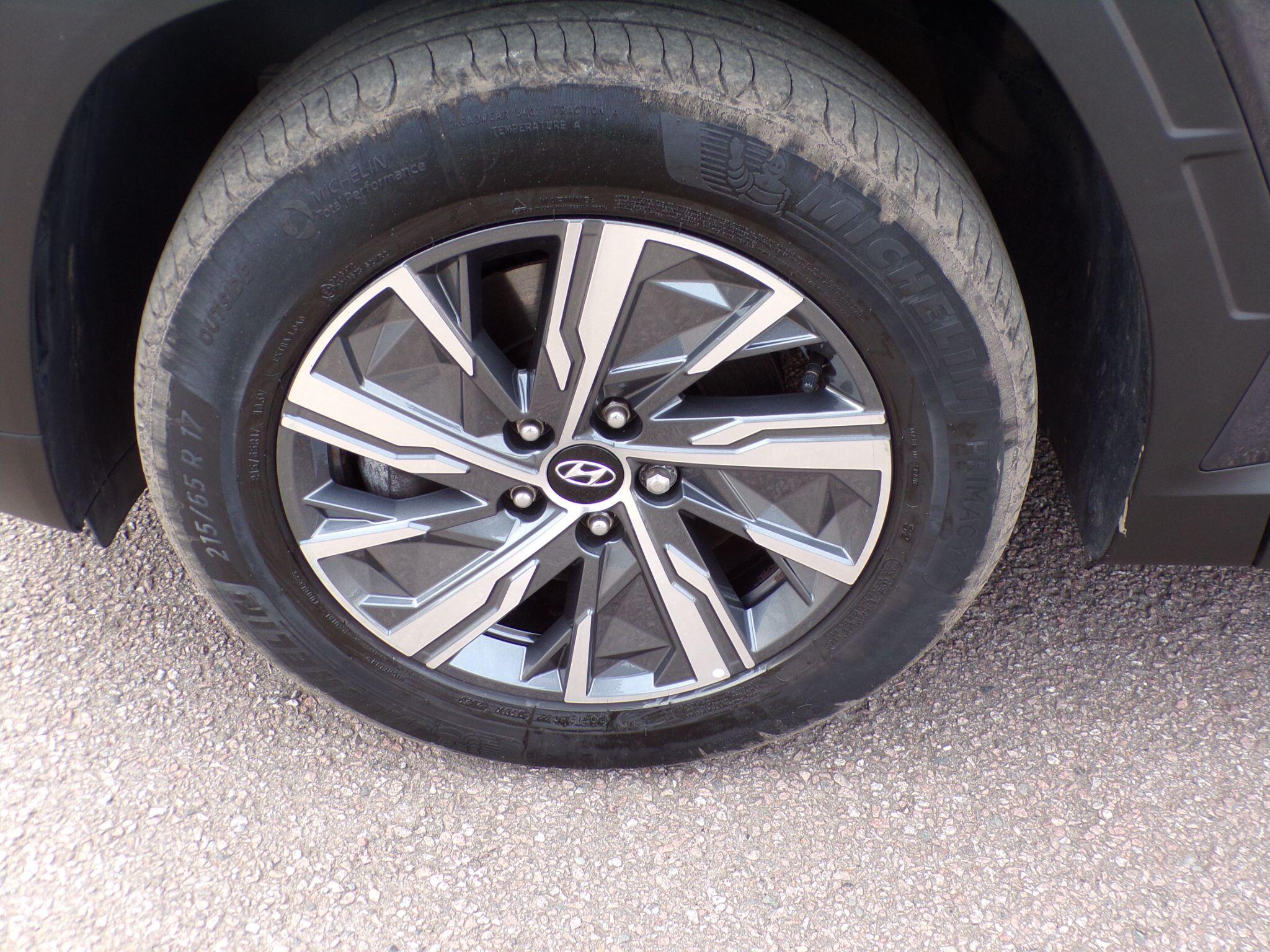 Hyundai Tucson view 22