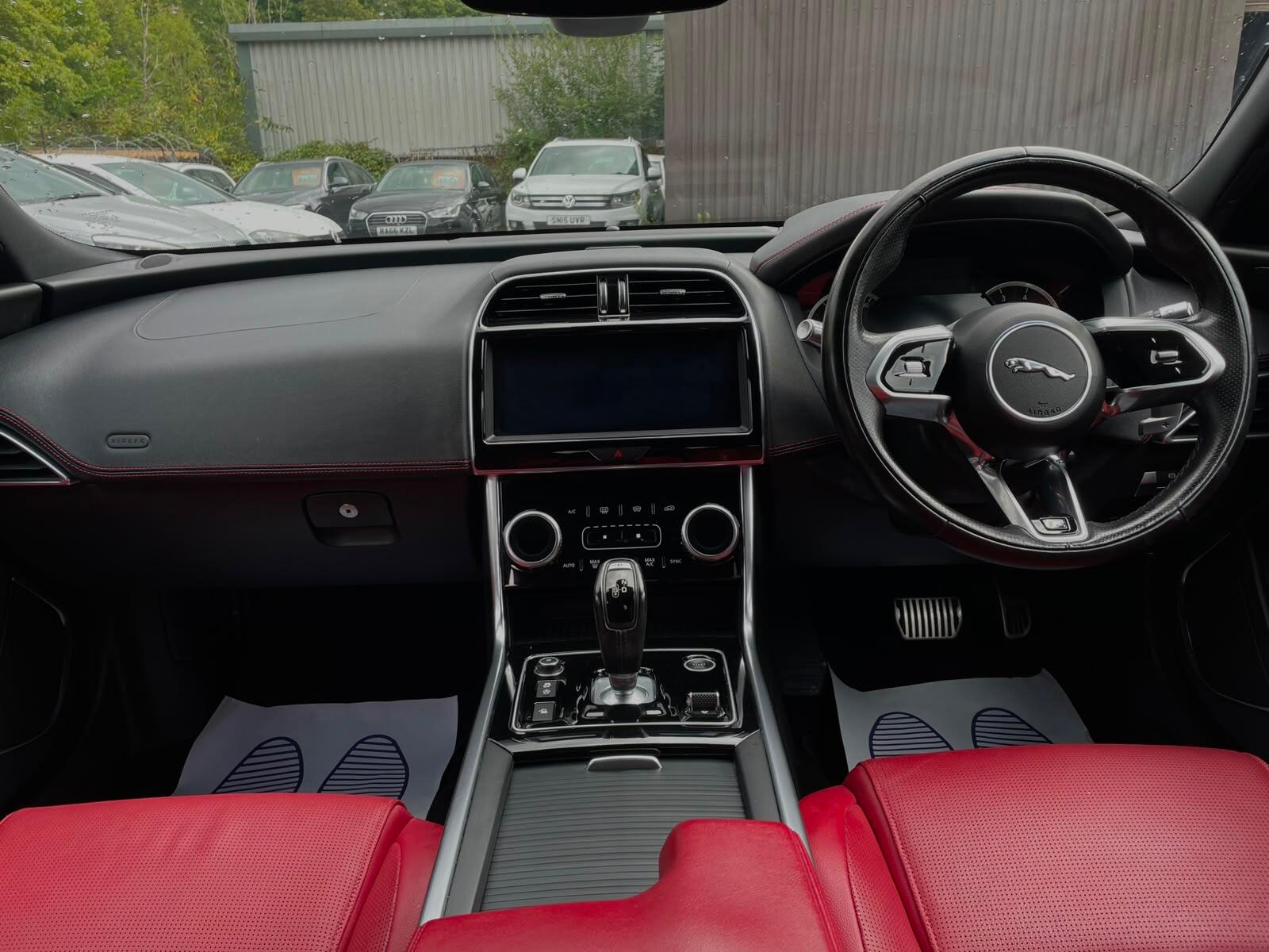 Jaguar XE view 23