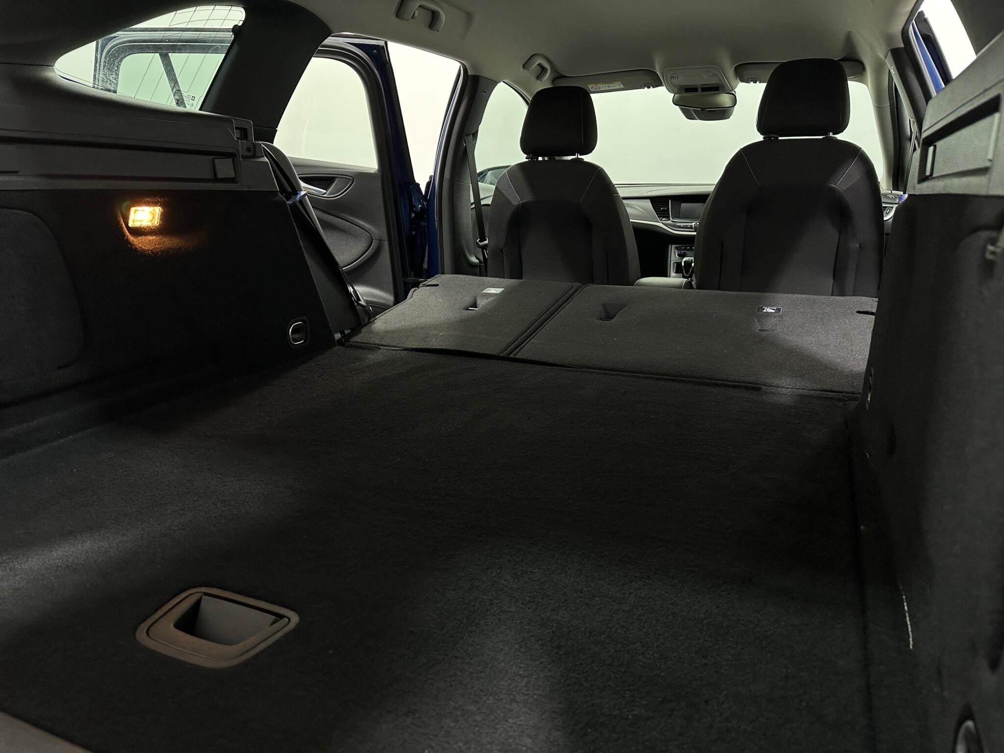 Vauxhall Astra view 43
