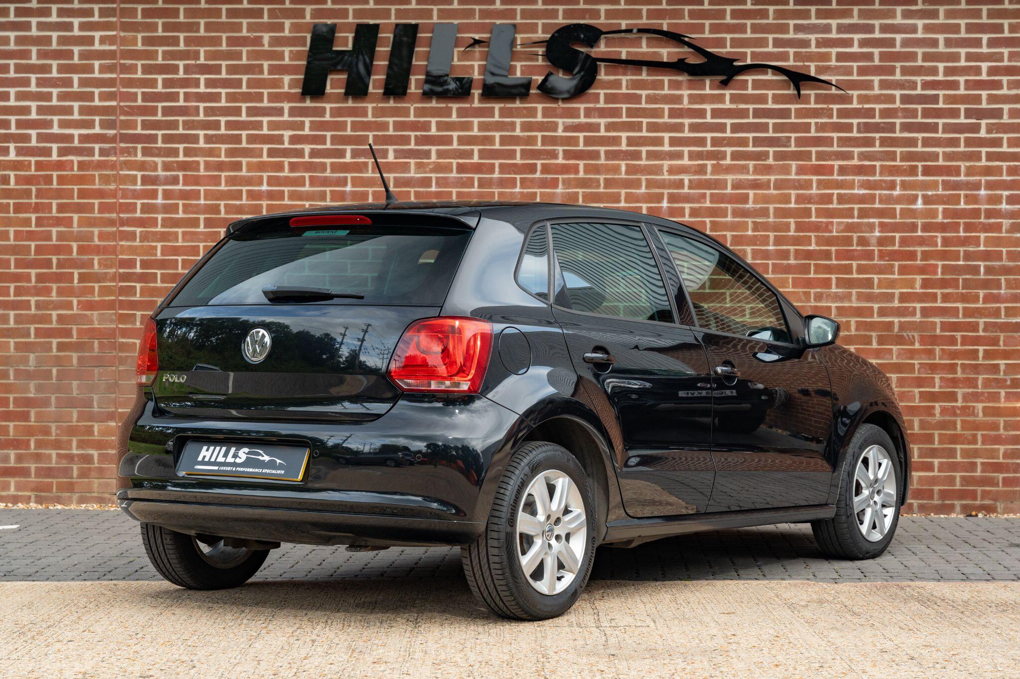 Volkswagen Polo view 4