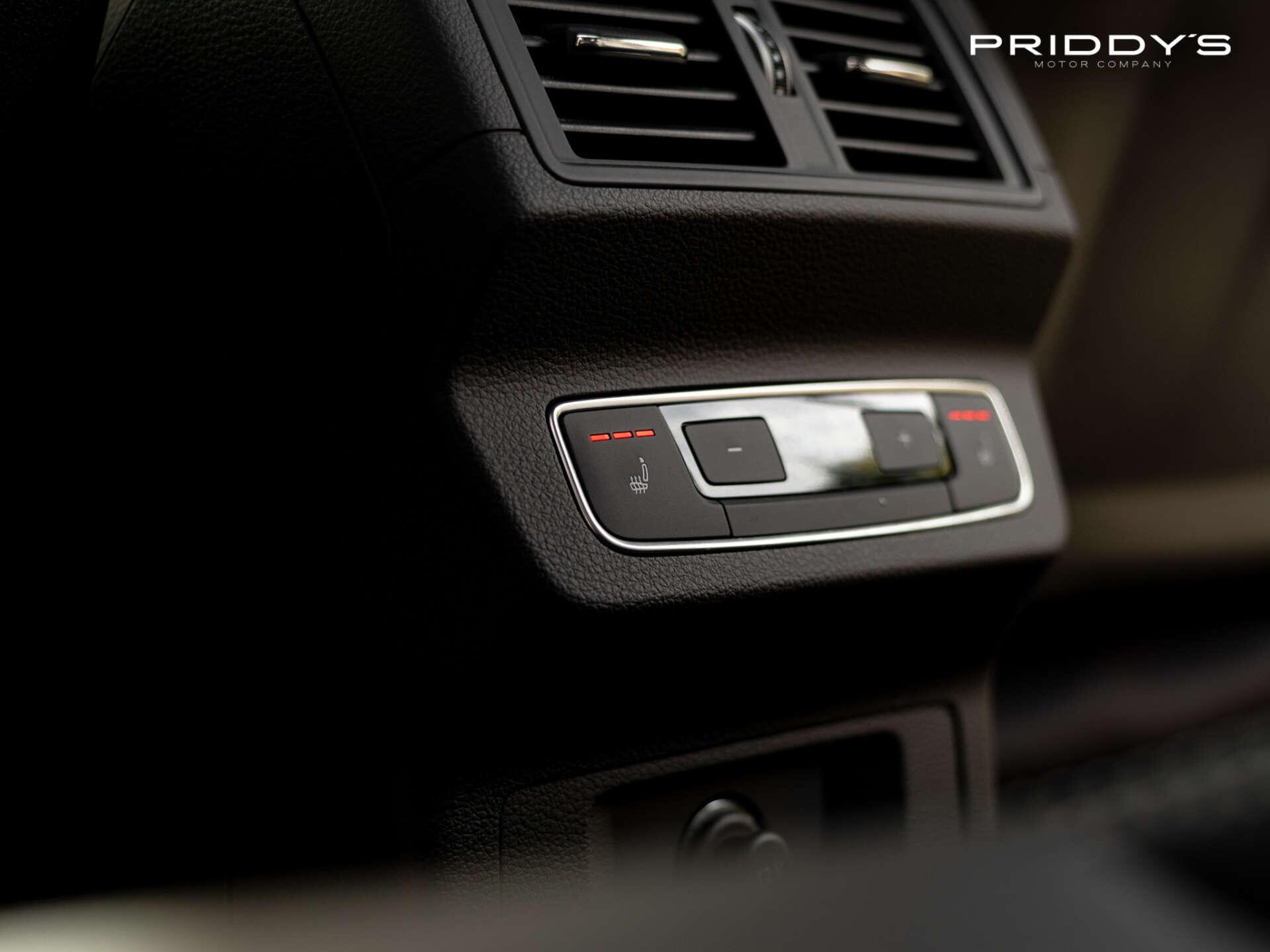 Audi Q5 view 21