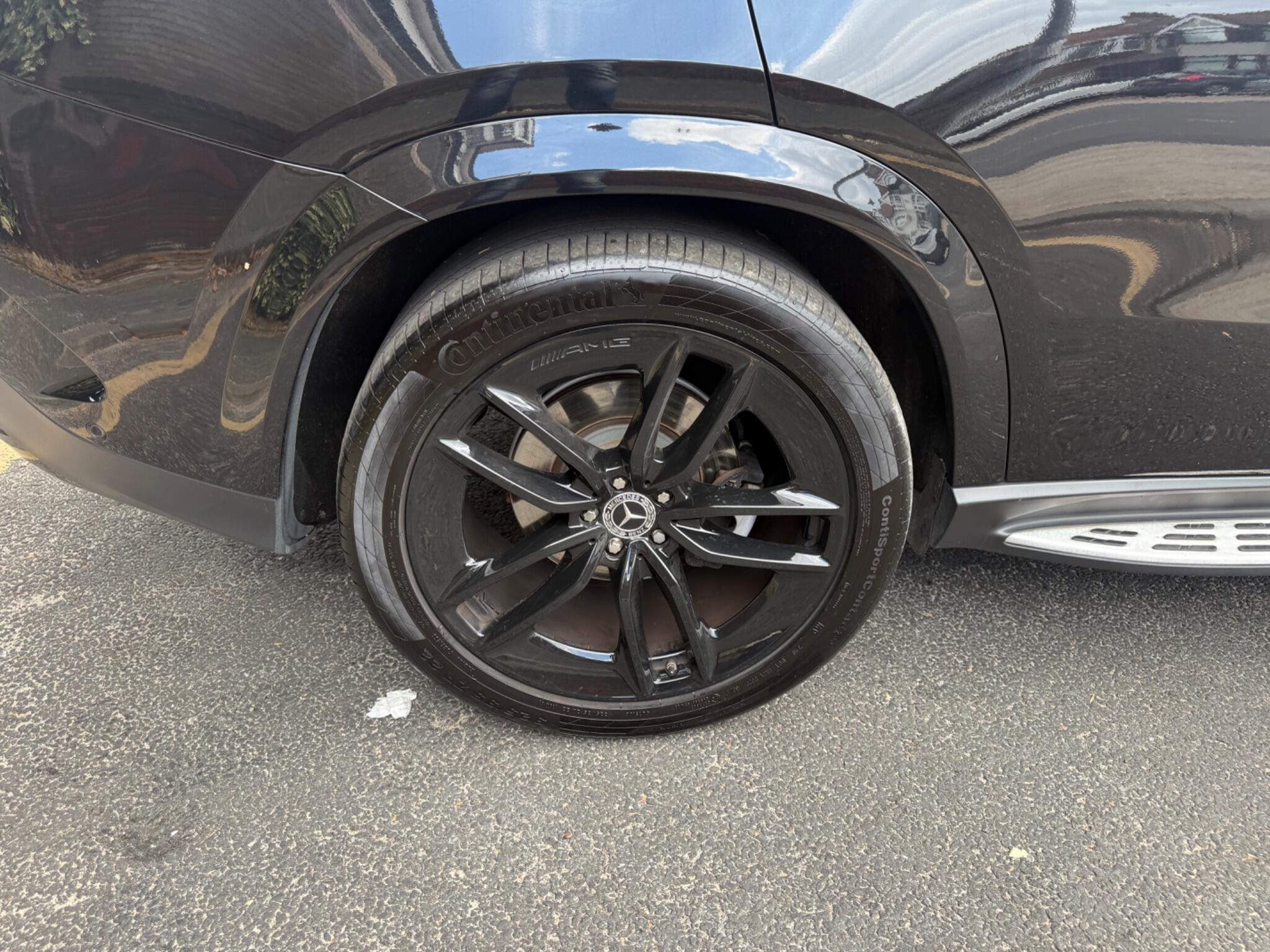 Mercedes-Benz Gle view 19