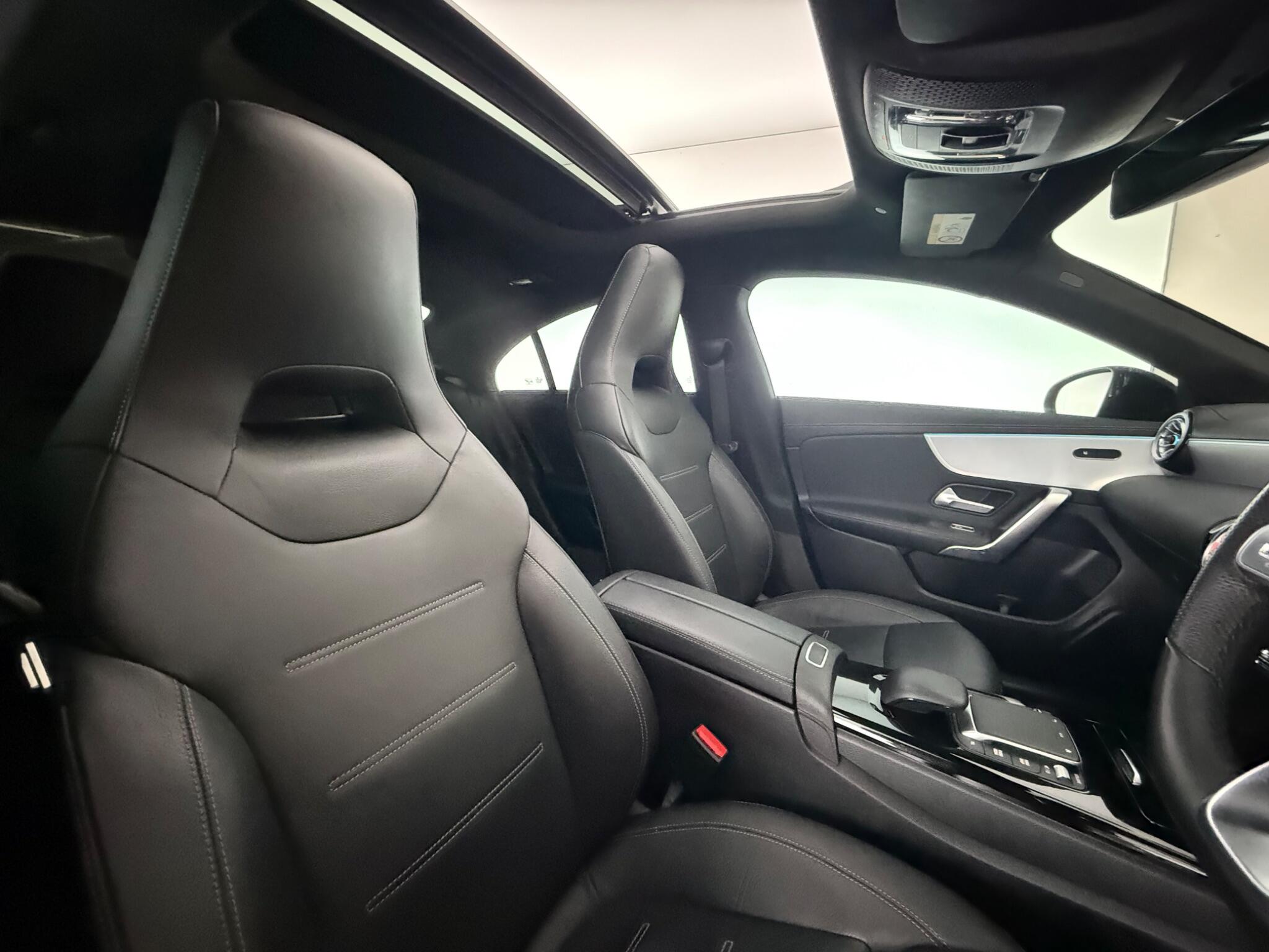Mercedes-Benz Cla view 32