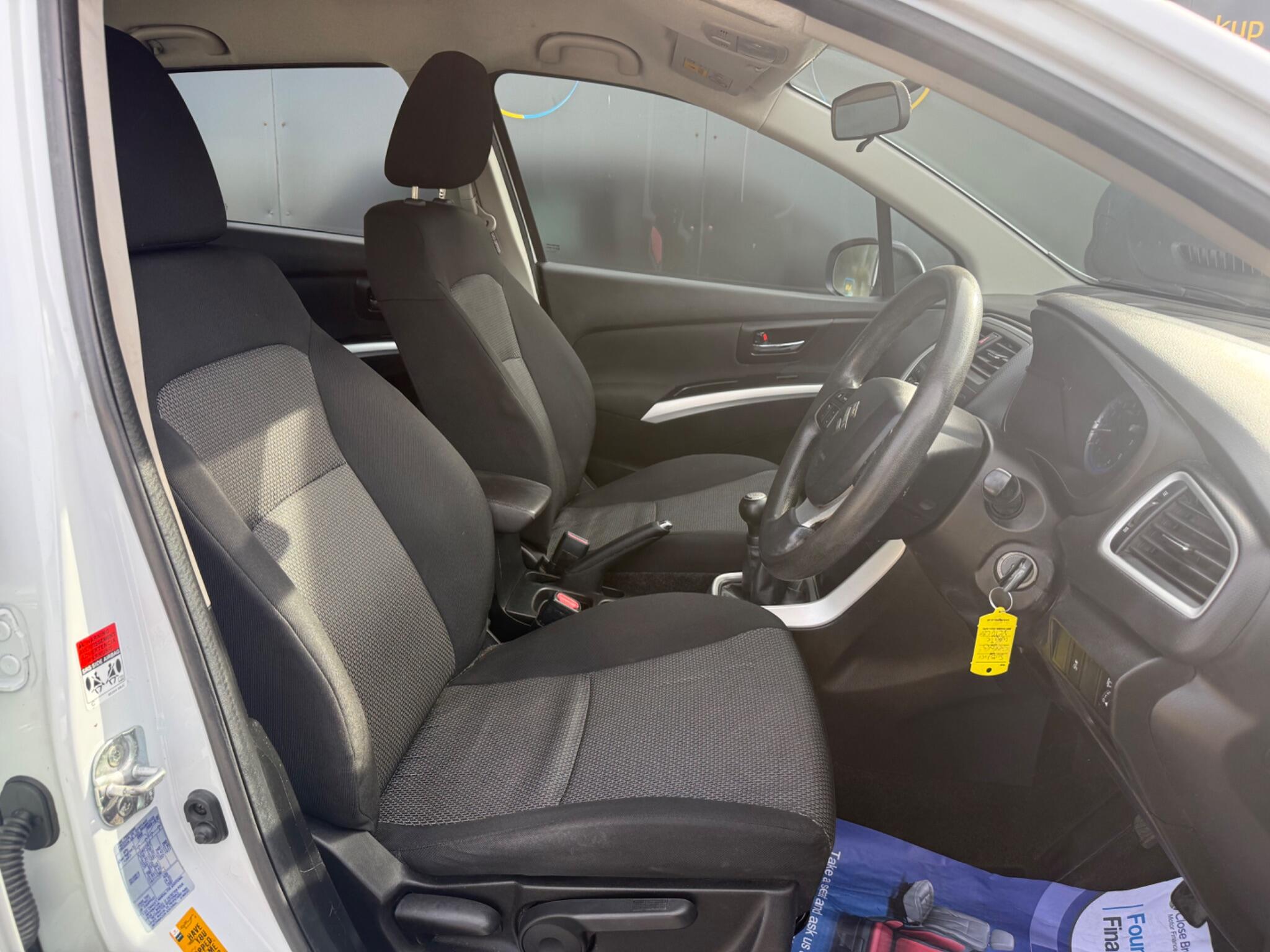 Suzuki SX4 S-Cross view 17