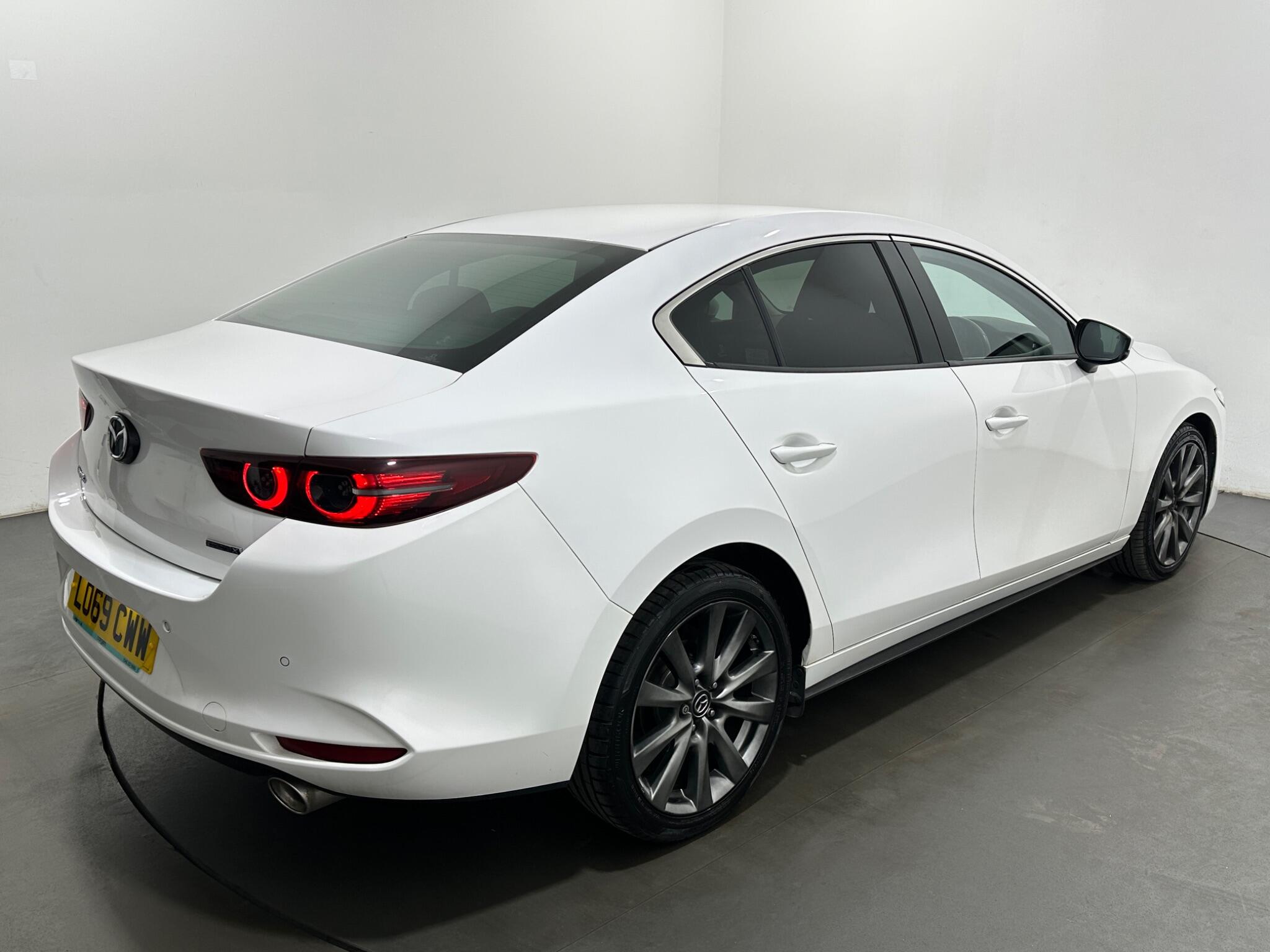 Mazda Mazda3 view 49