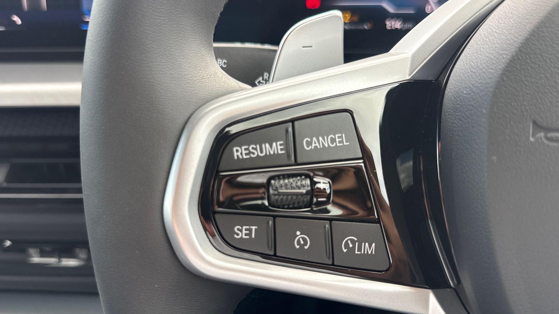 BMW 2 Series view 17
