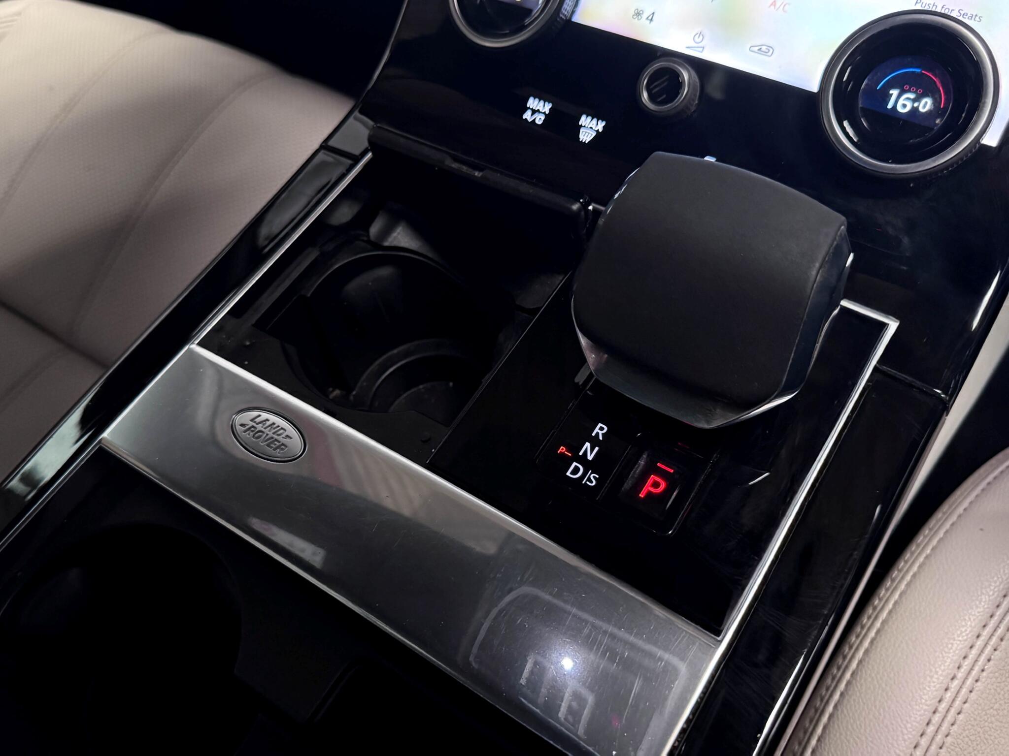Land Rover Range Rover Velar view 26