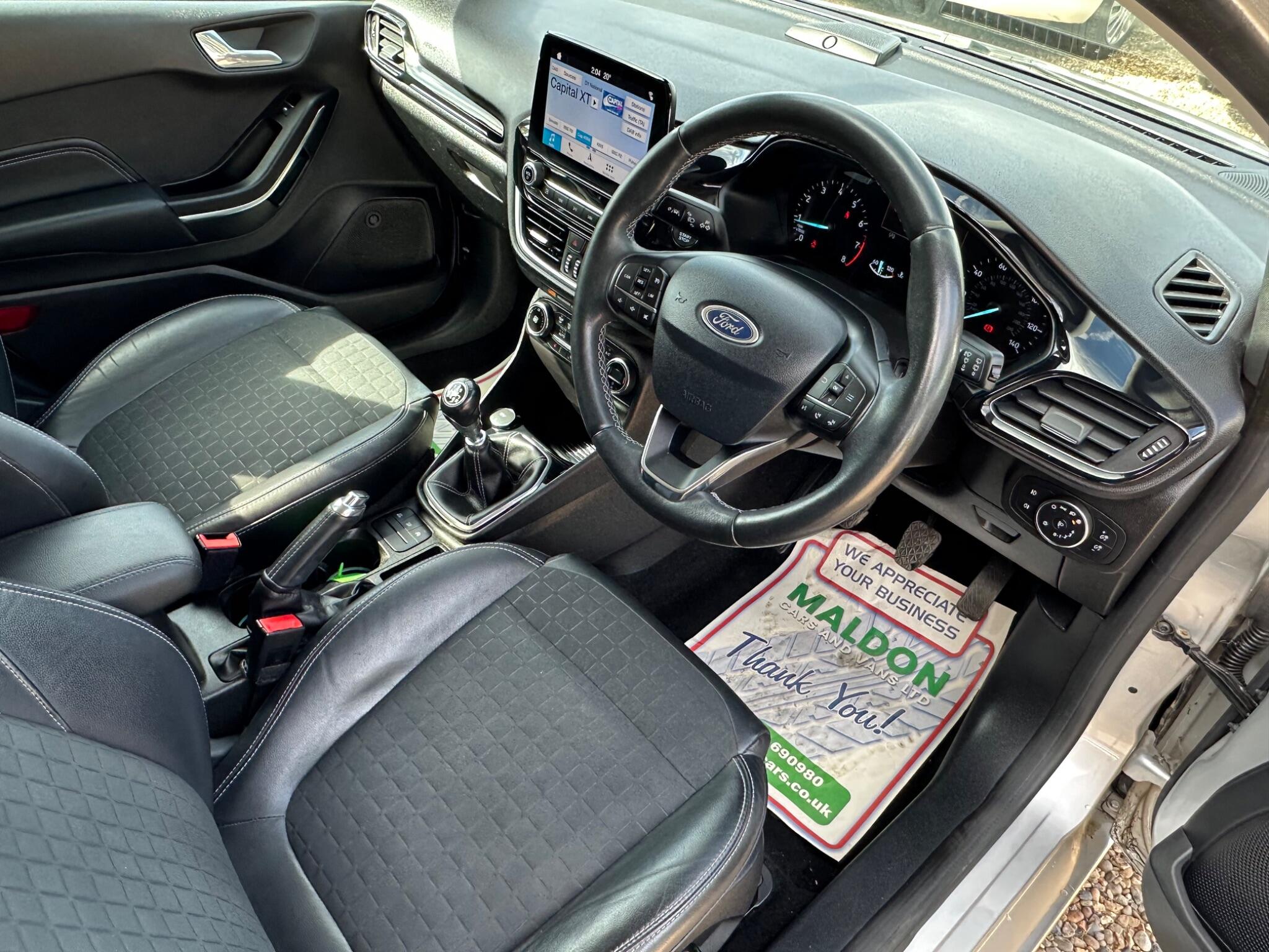 Ford Fiesta view 9